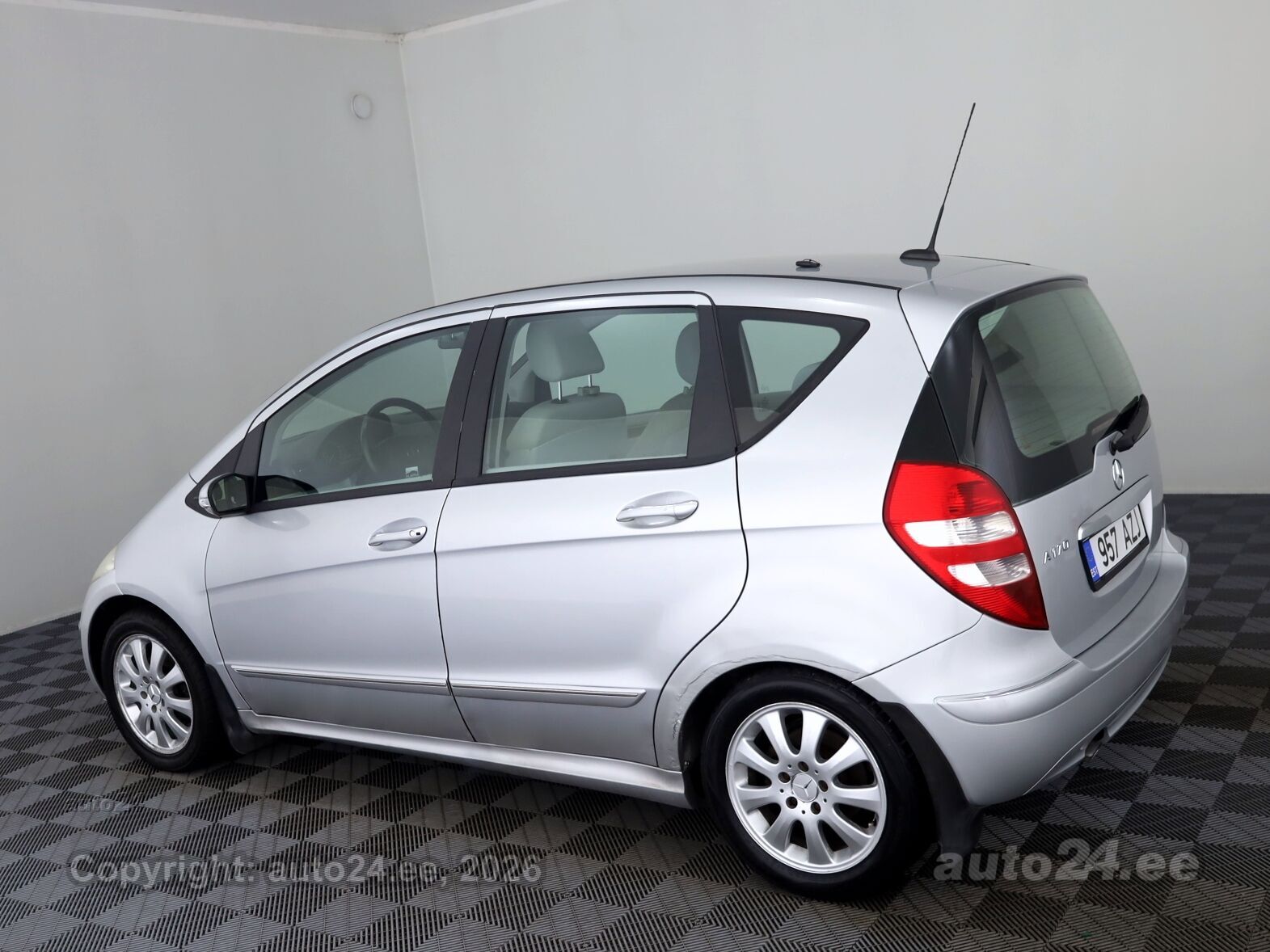 Mercedes-Benz A-sarja 2004, photo 4/8