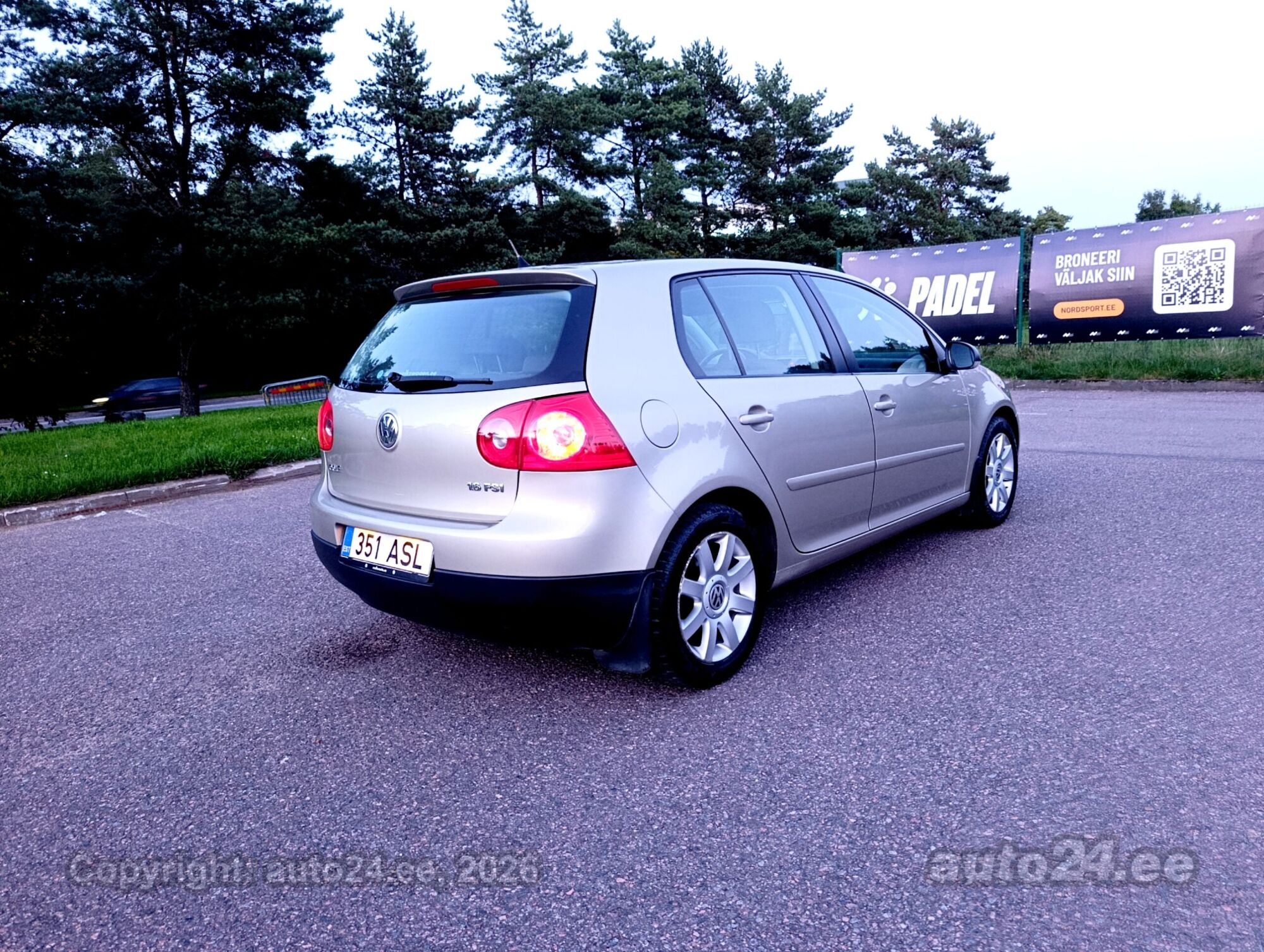 Volkswagen Golf - 3
