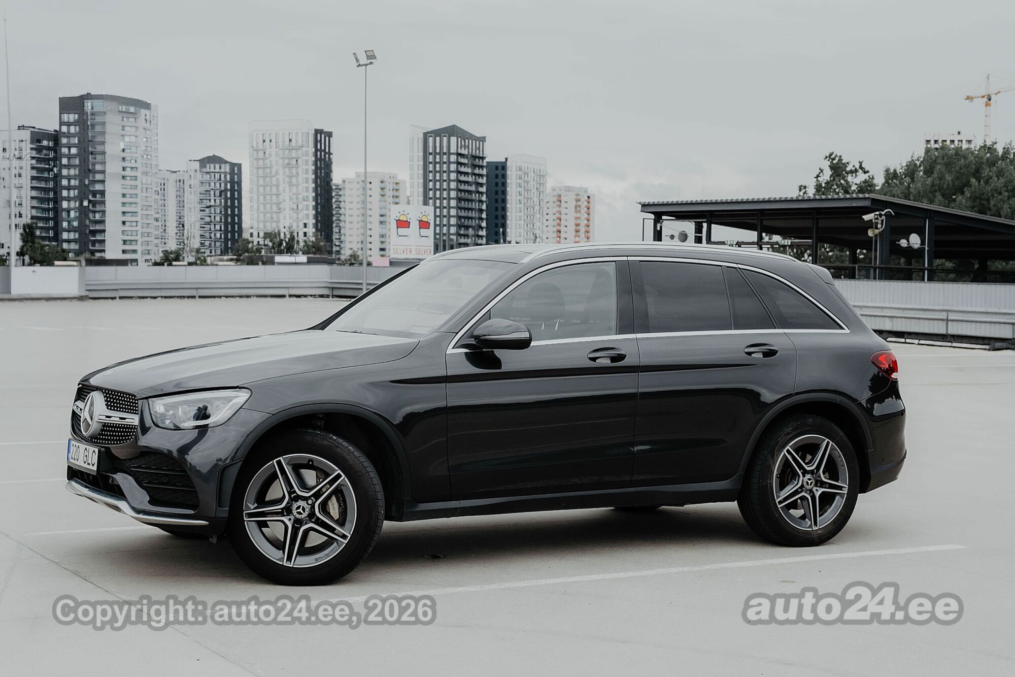 Mercedes-Benz GLC-sarja 2019, kuva 2/10