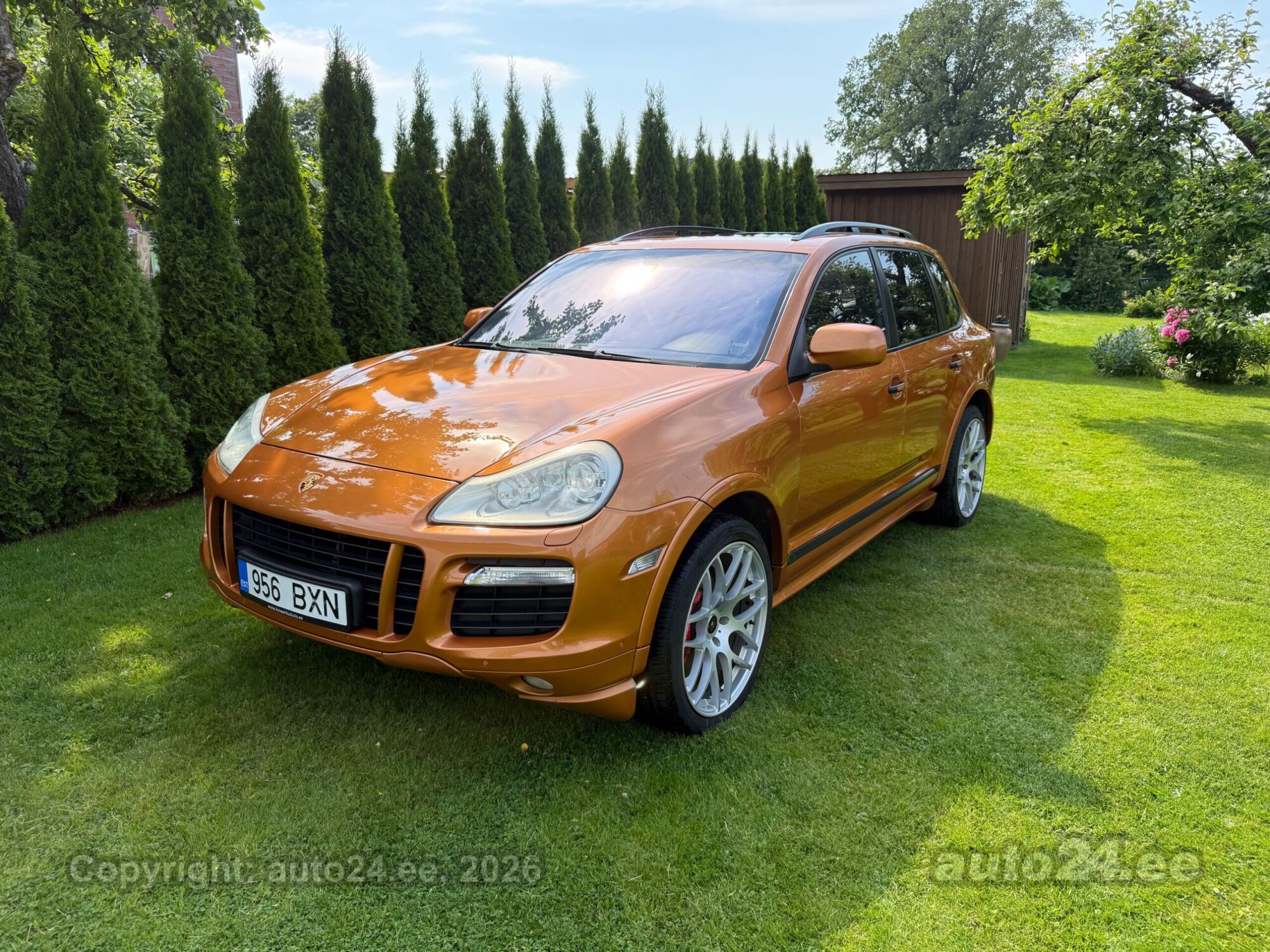 Porsche Cayenne - 1