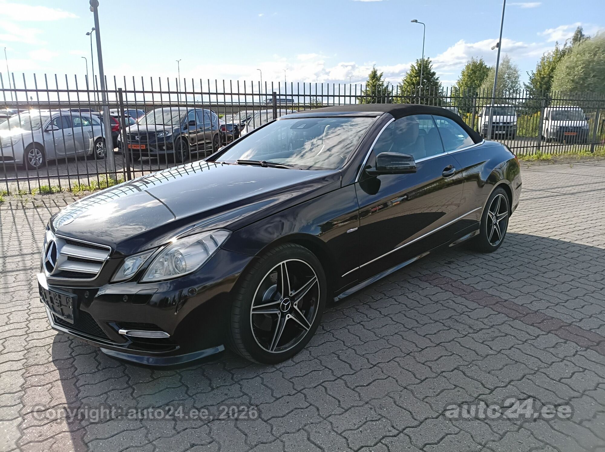Mercedes-Benz E-sarja 2011, kuva 6/10
