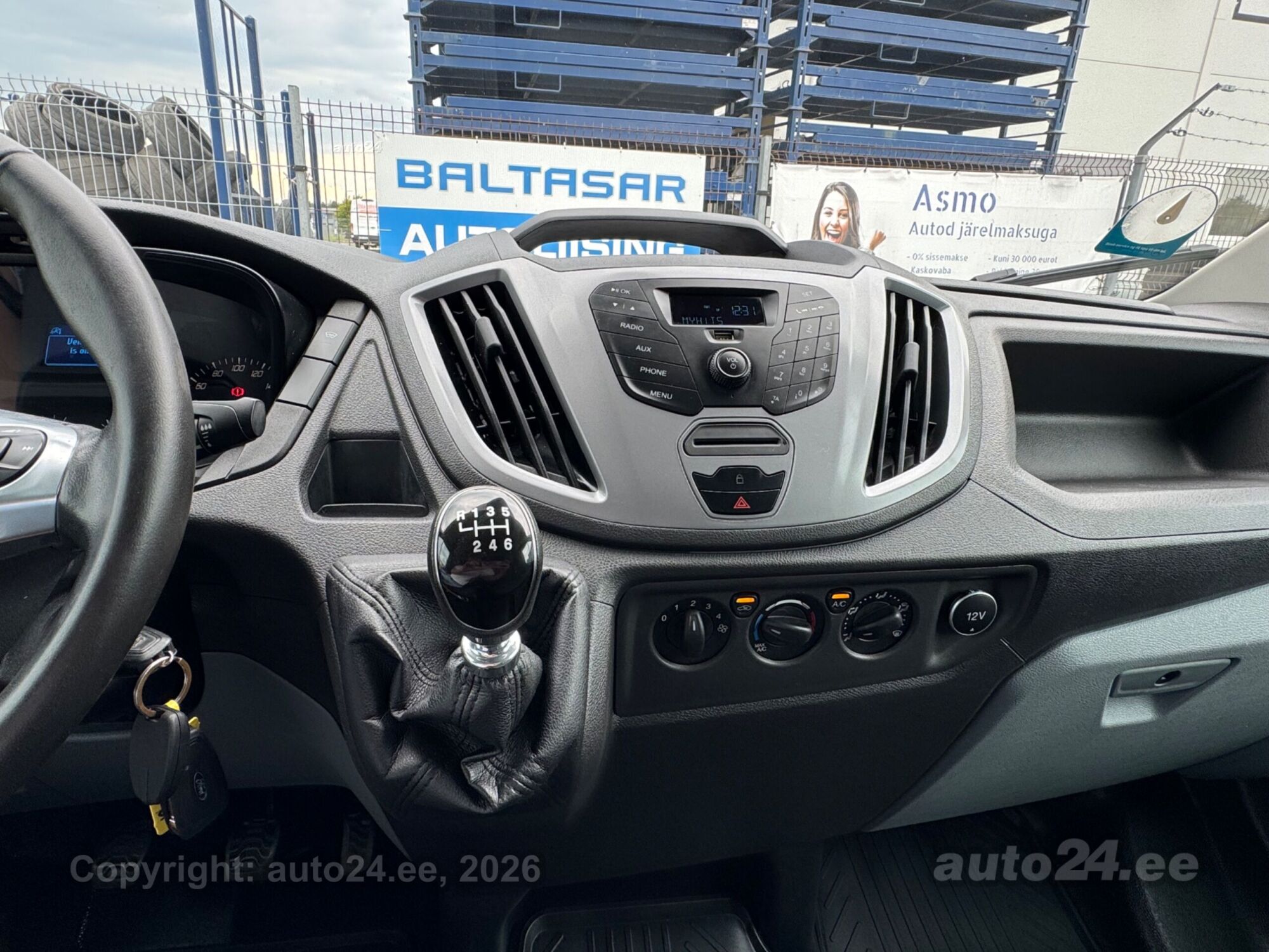 Ford Transit L3H2 TLT D 2.0 Tdci 96kW 2019, kuva 5/10