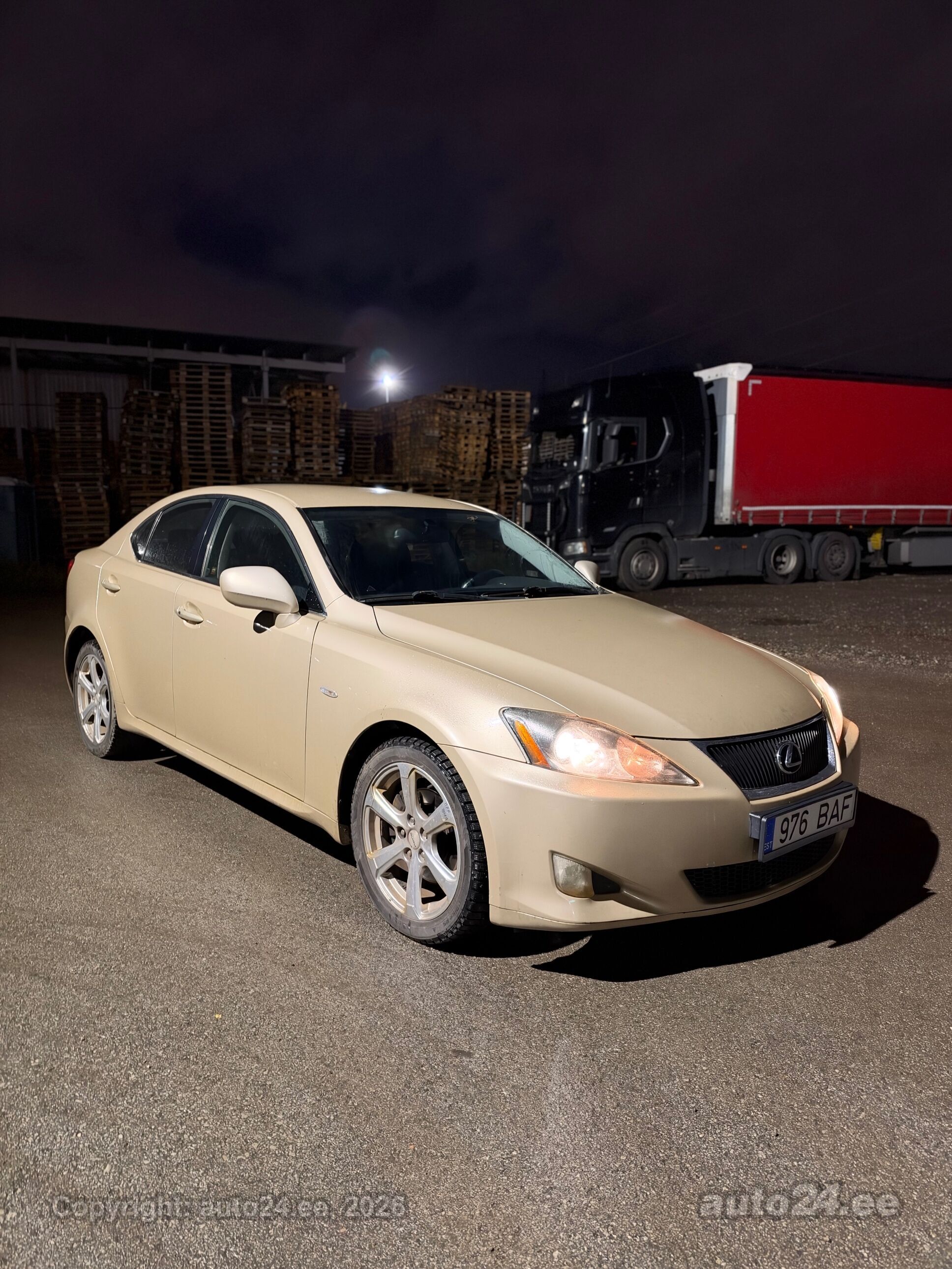 Lexus IS