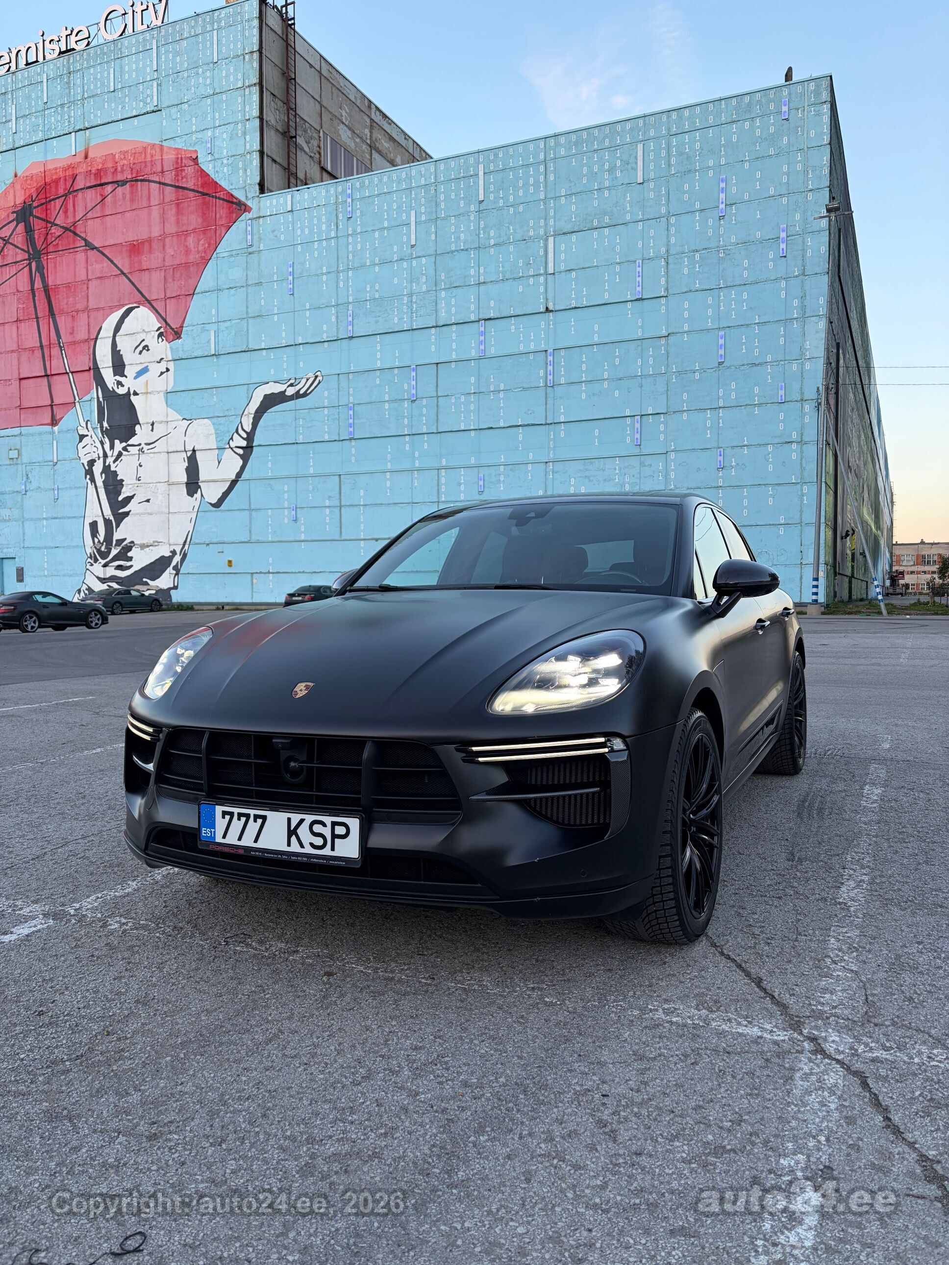 Porsche Macan - 1