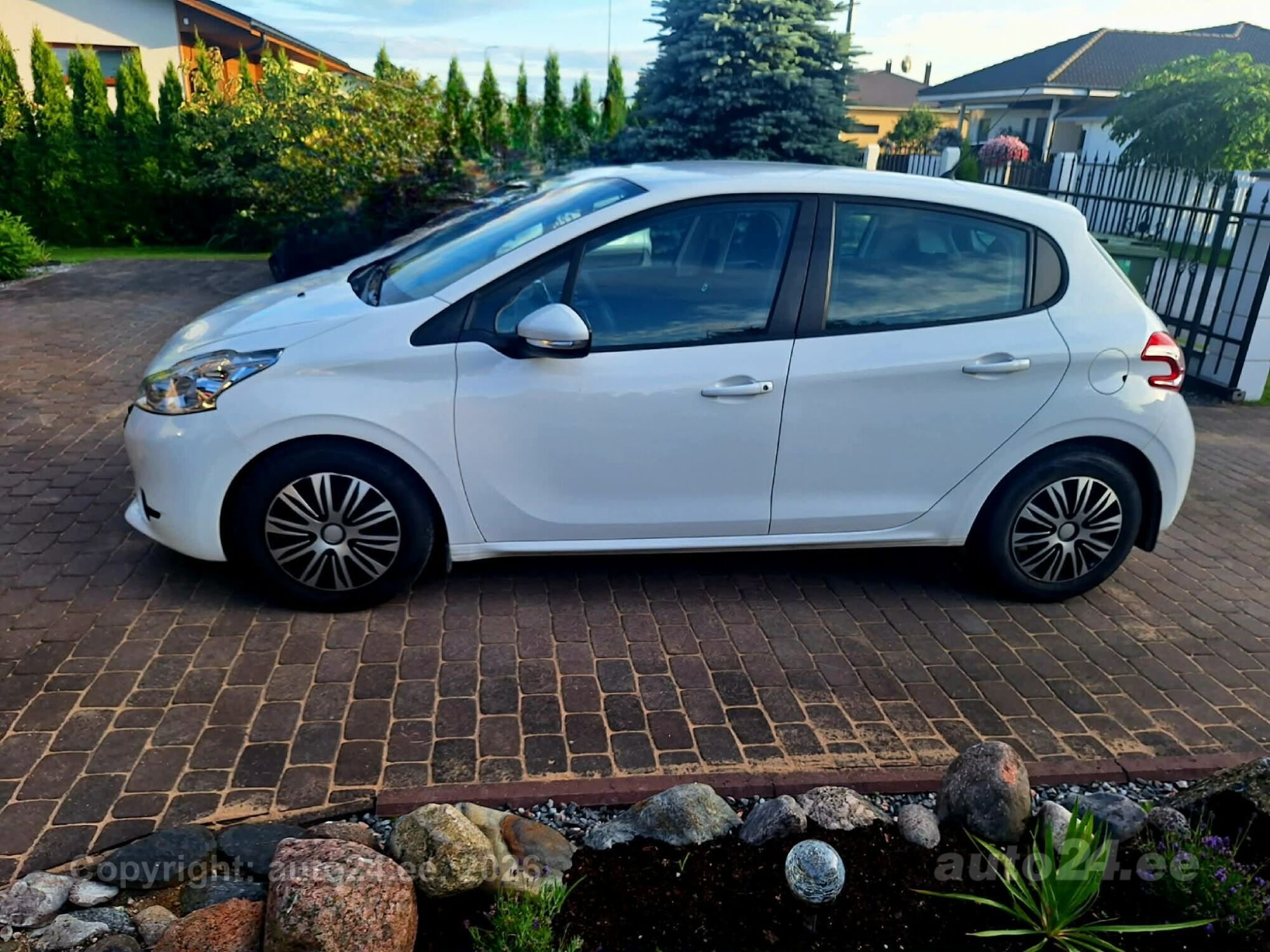 Peugeot 208 1.6 68kW