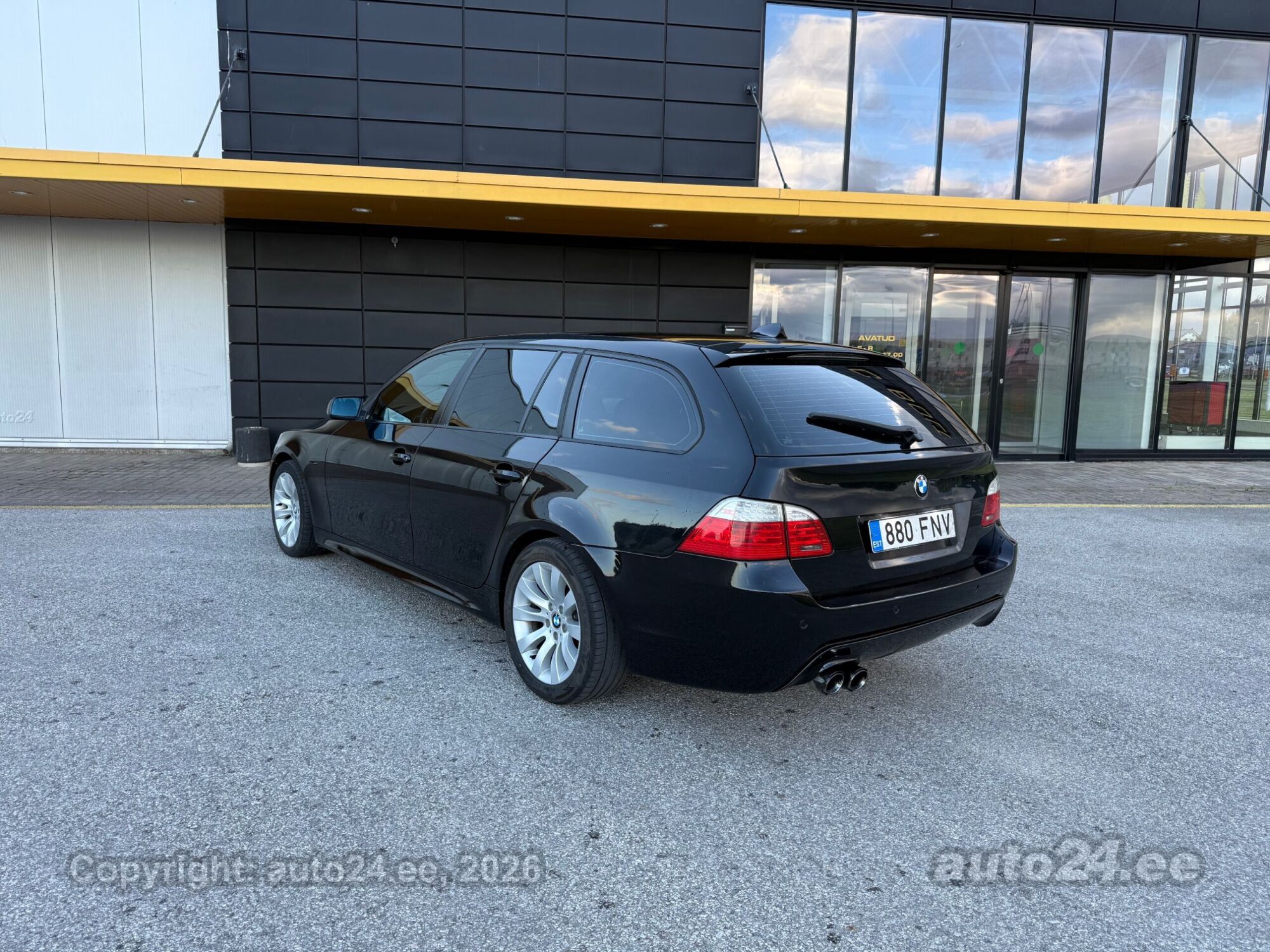 BMW 5-sarja 530 M-LOOK 3.0 173kW 2007, kuva 3/10