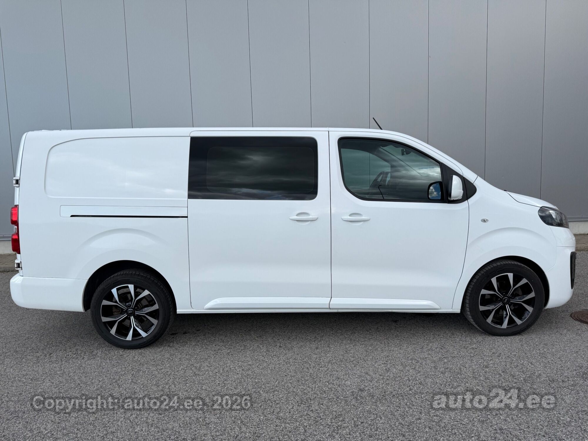 Opel Vivaro 2.0 130kW 2020, kuva 2/10