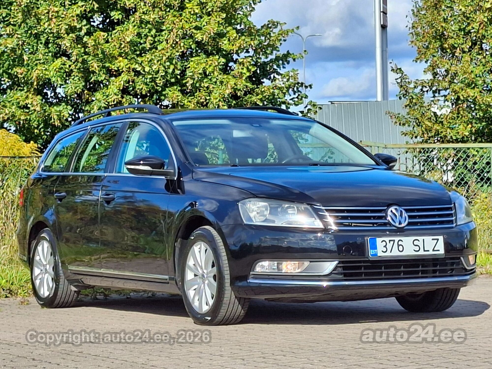 Volkswagen Passat - 2