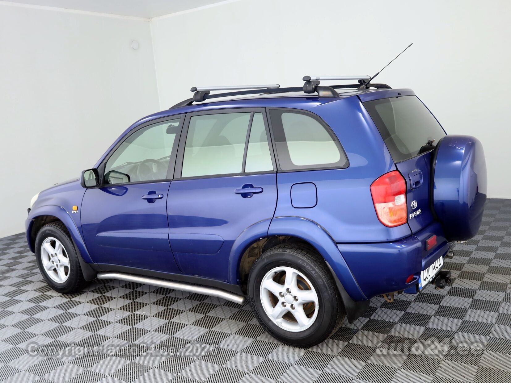 Toyota RAV4 - 4
