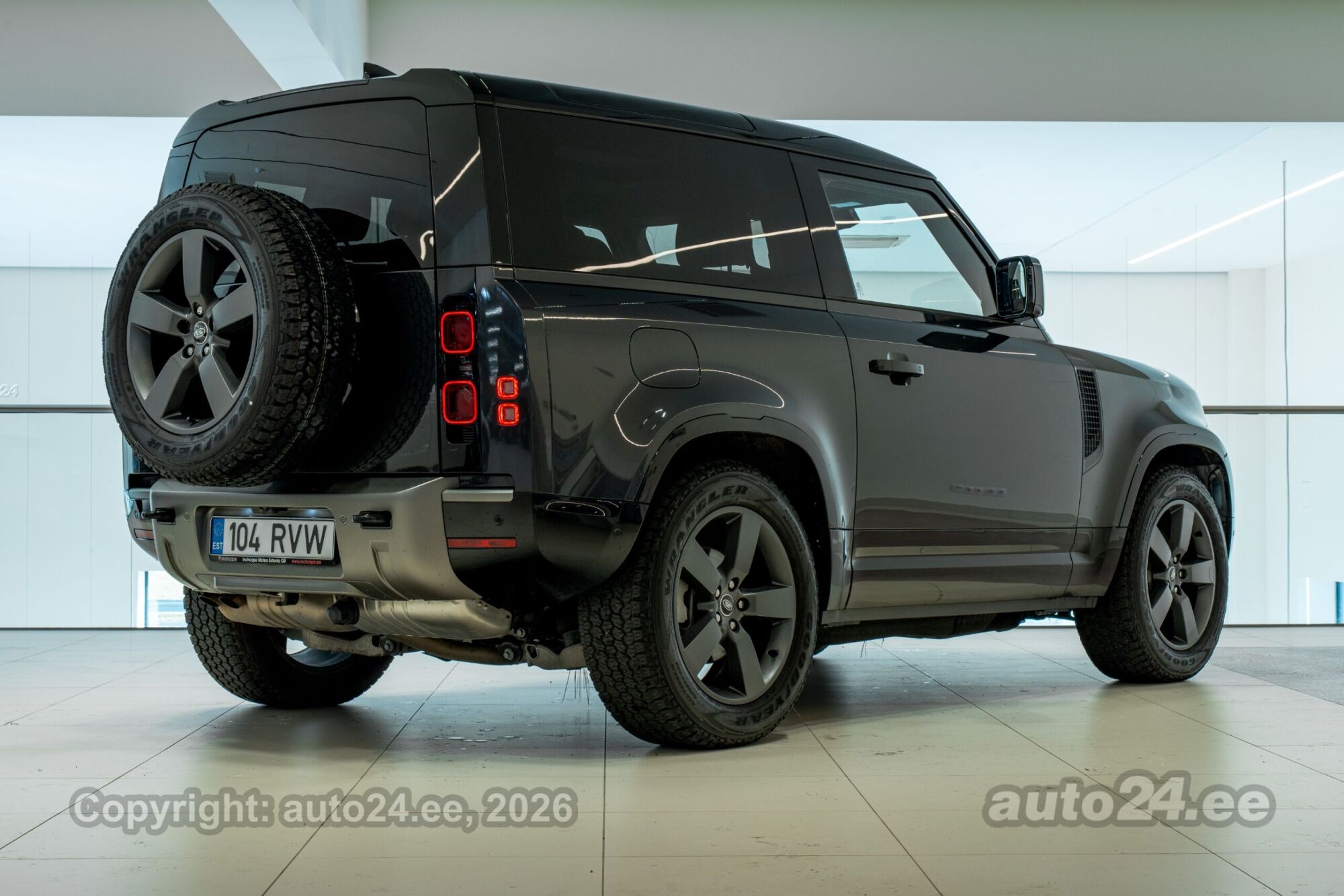 Land Rover Defender 2025, photo 3/10