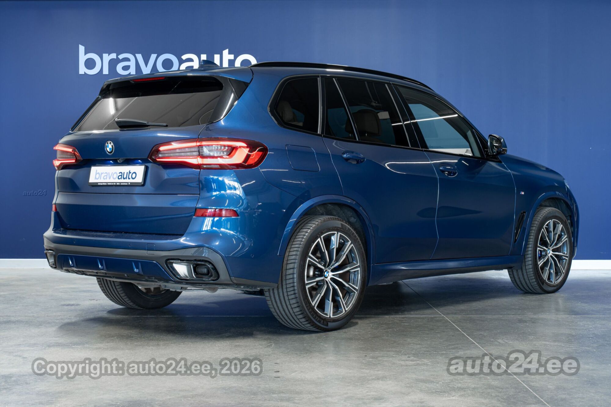 BMW X5 xDrive30d M-Sportpakett 3.0 210kW 2022, kuva 3/10