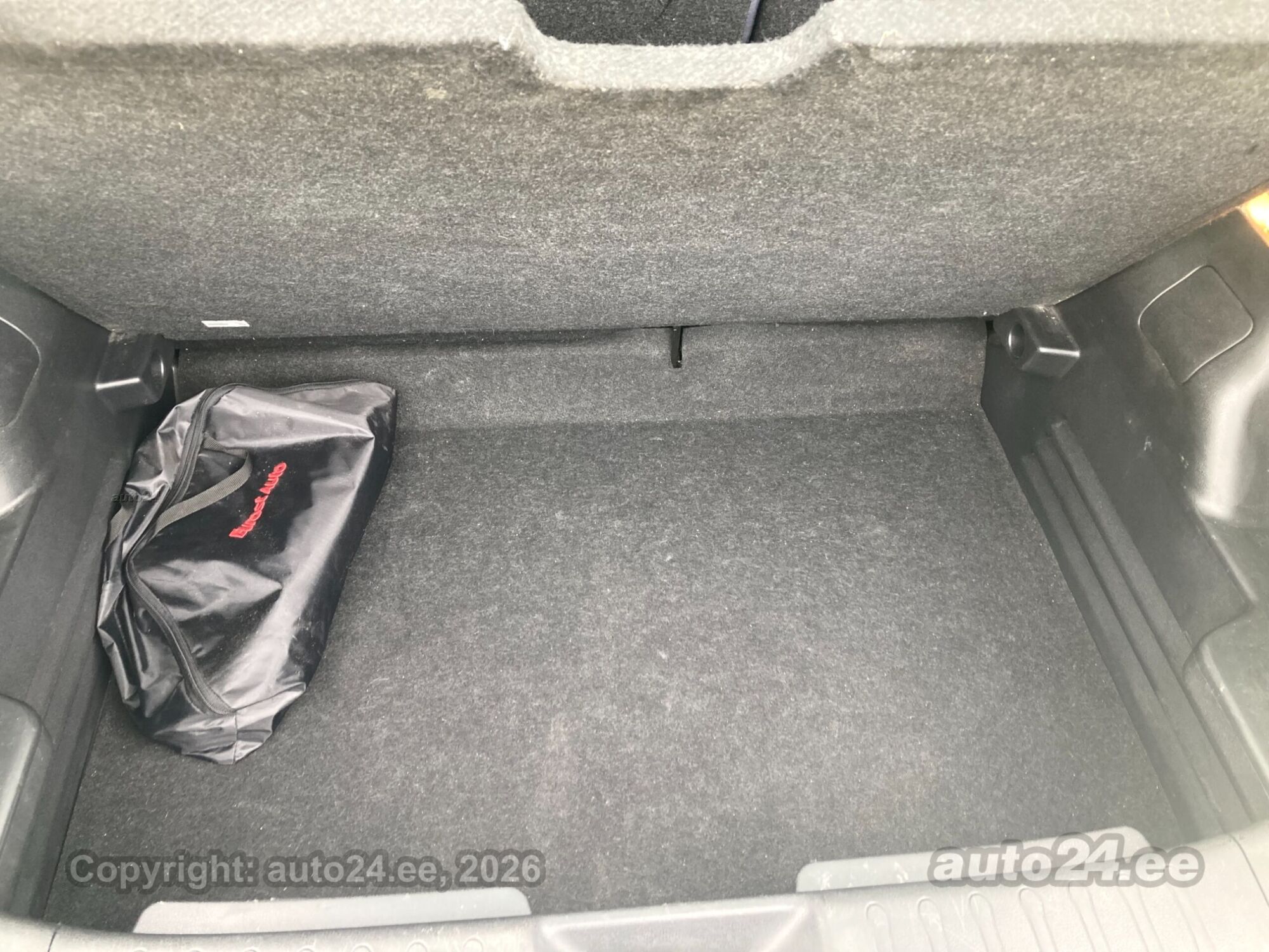 Nissan Juke 1.6 86kW 2015, kuva 7/10