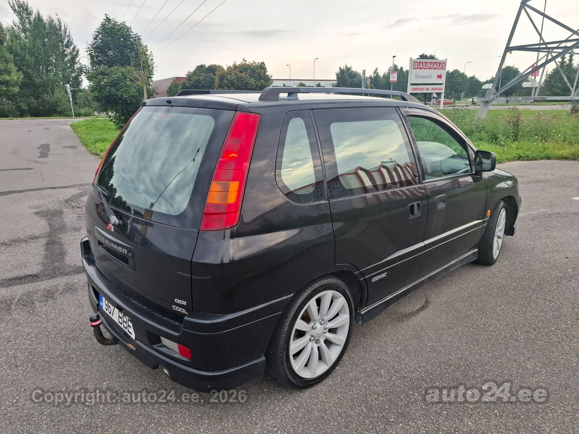 Mitsubishi Space Runner Avance 2.4 110kW 2001, photo 5/10