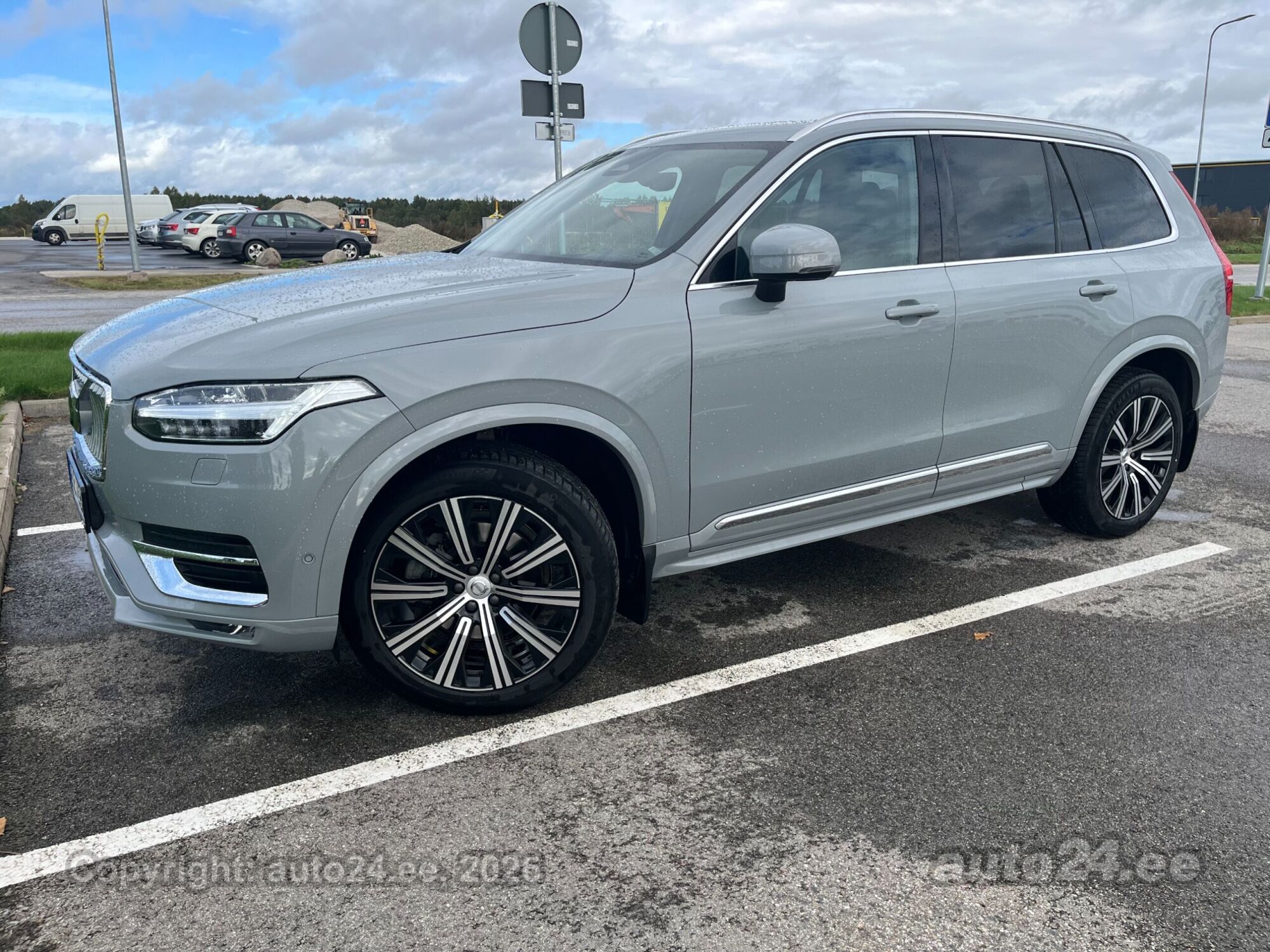 Volvo XC90 - 11