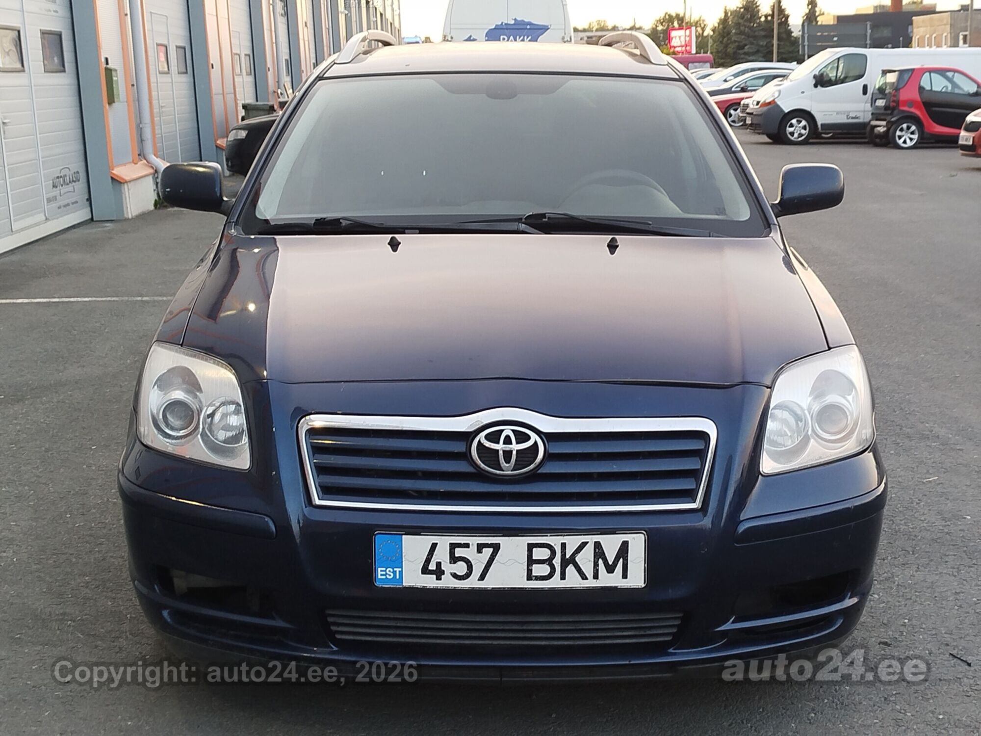 Toyota Avensis 2.0 85kW 2003, photo 2/10