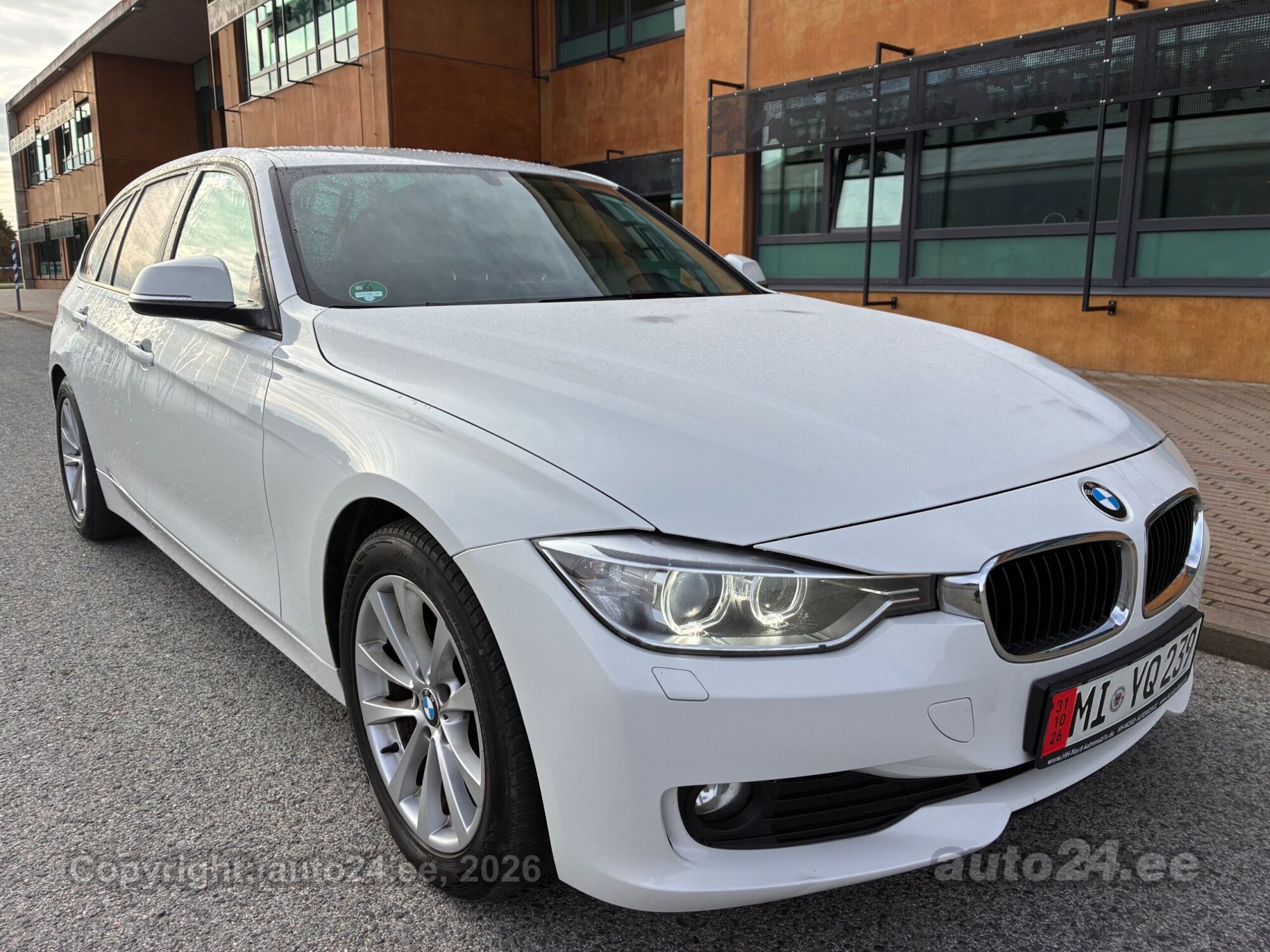BMW 3 Series 2013 — photo 13