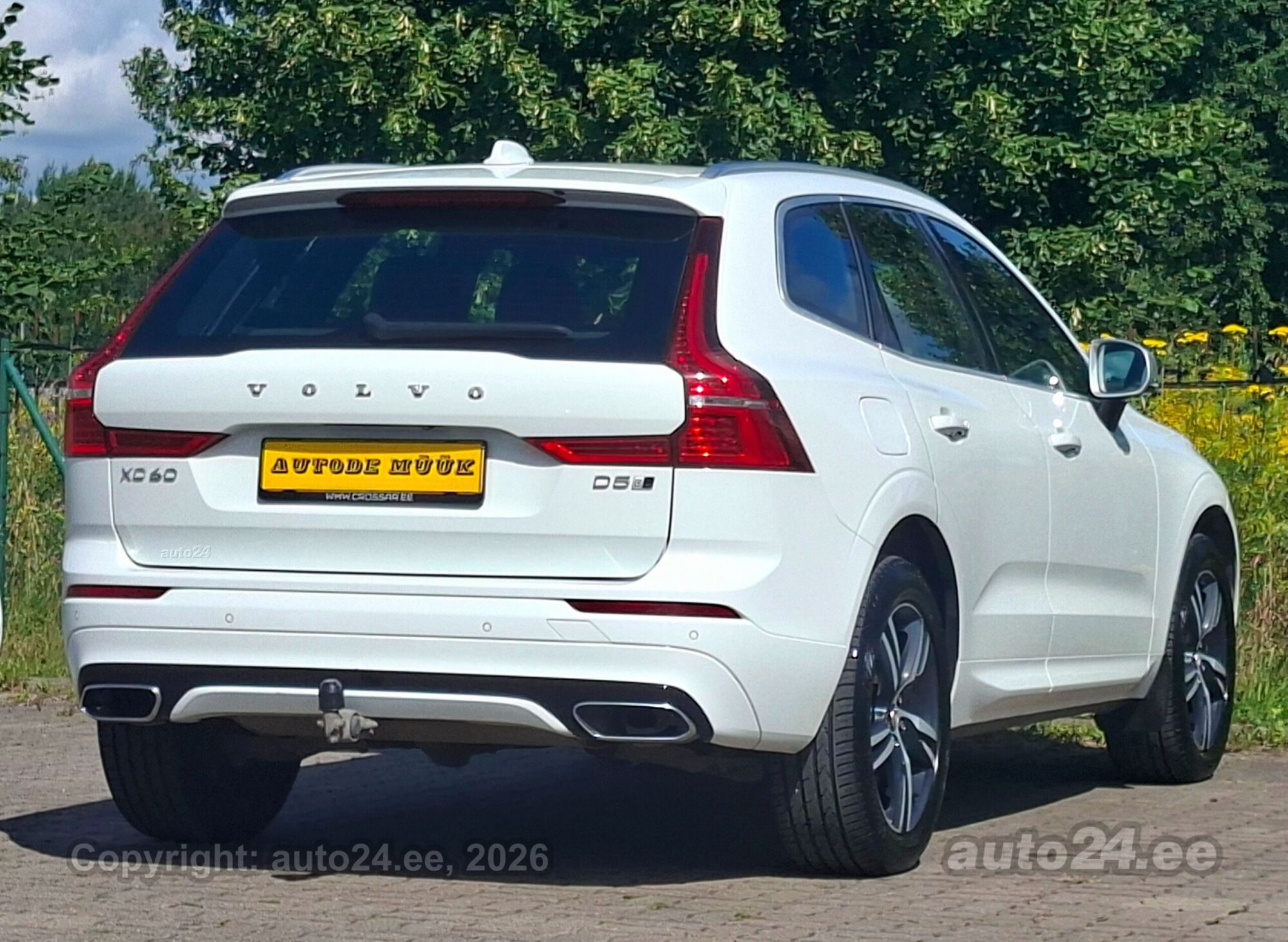 Volvo XC60 R-Line 2.0 173kW 2018, photo 4/10