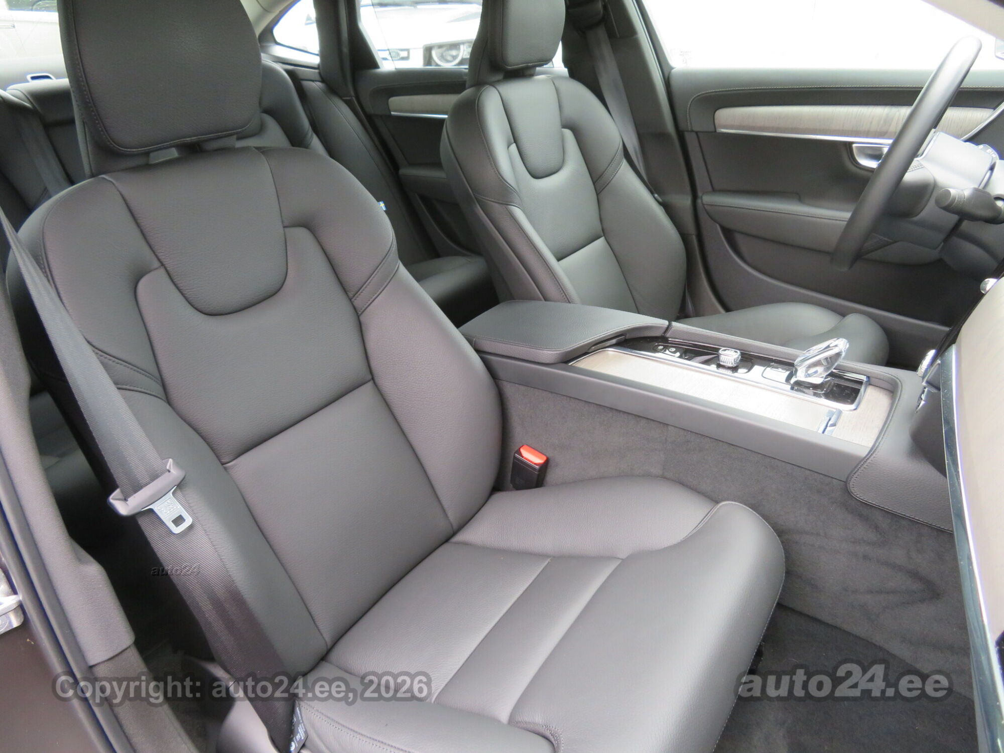 Volvo S90 - 4