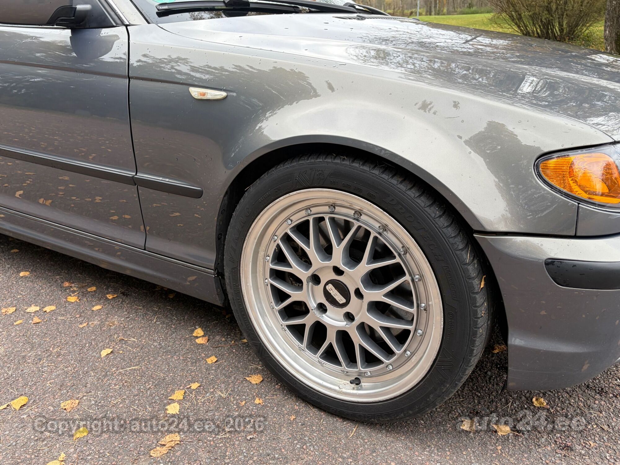 BMW 3 Series 2005 — photo 9