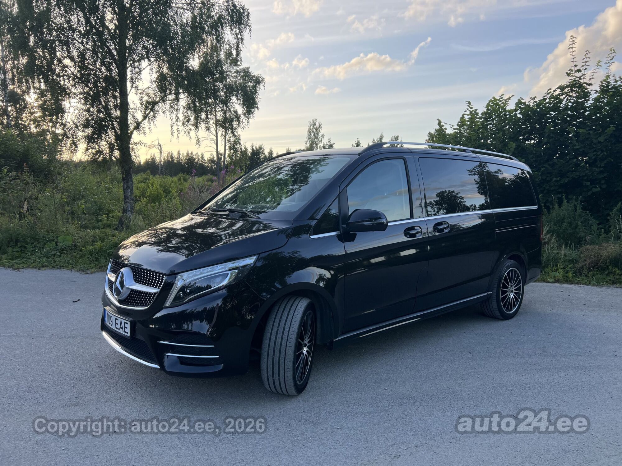 Mercedes-Benz V-sarja 2022, kuva 4/10