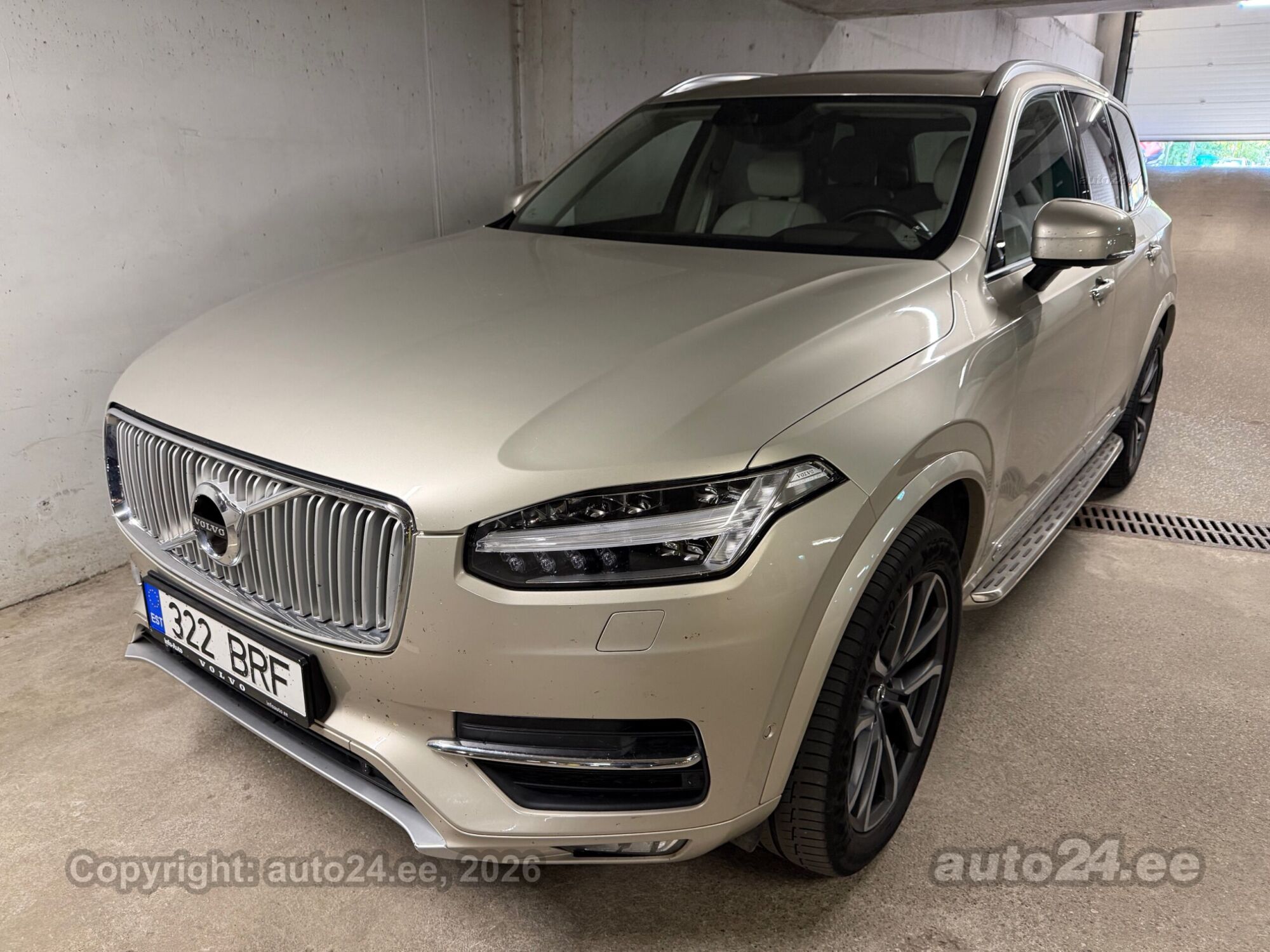 Volvo XC90 - 1