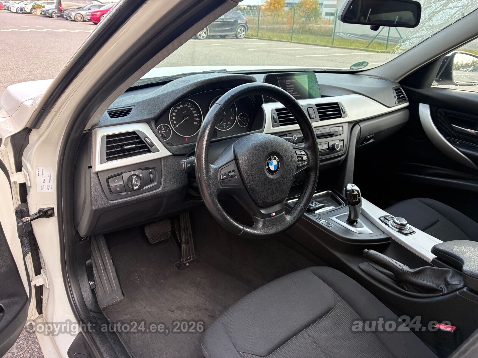 BMW 3 Series 2013 — photo 7