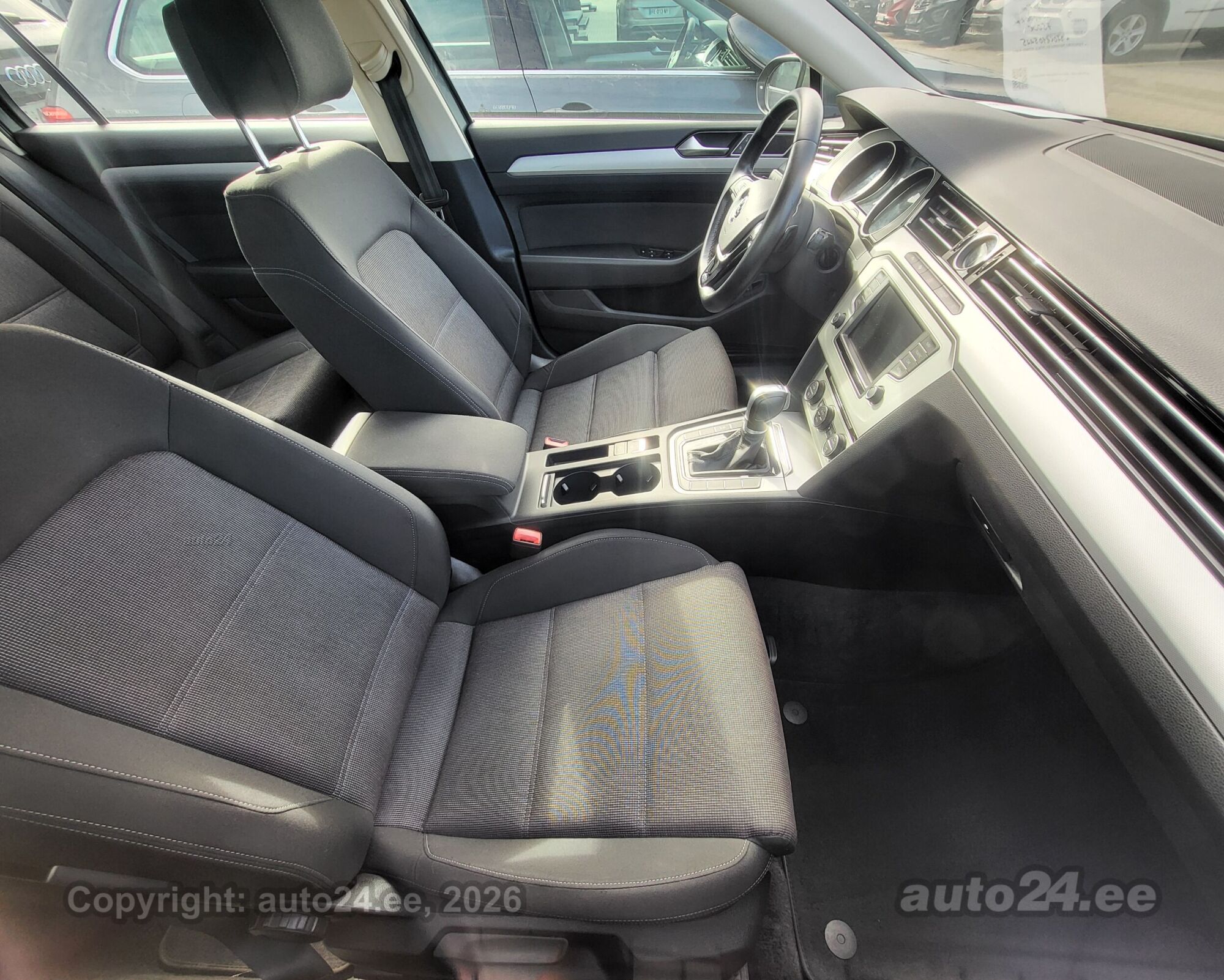 Volkswagen Passat - 6