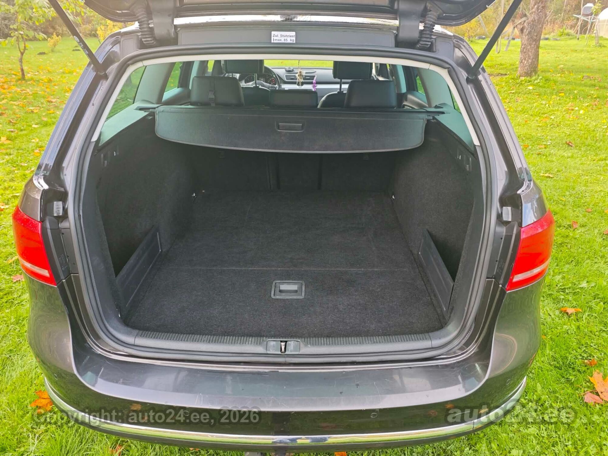 Volkswagen Passat 2011 — photo 13