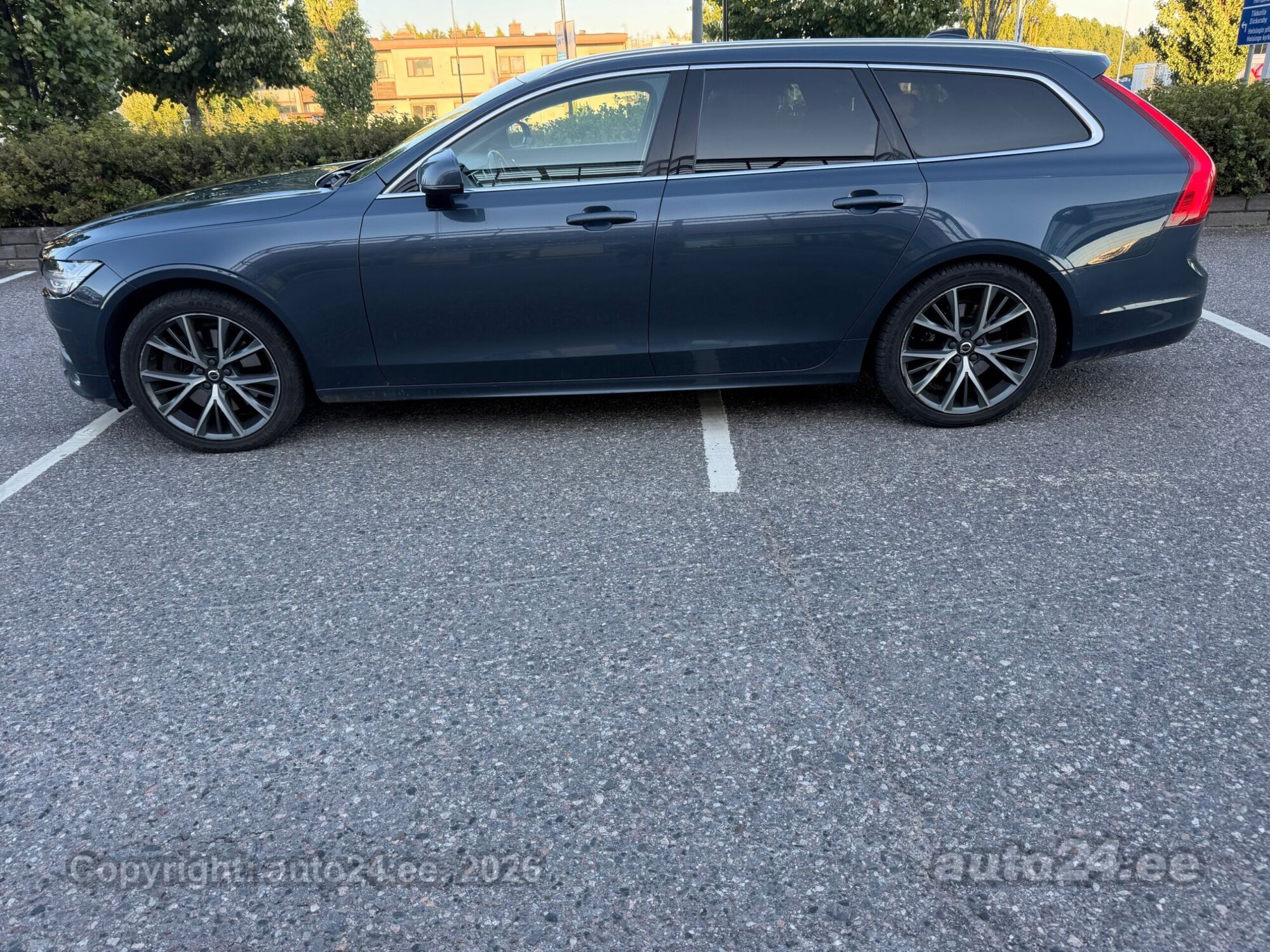 Volvo V90 2.0 140kW 2018, photo 3/9
