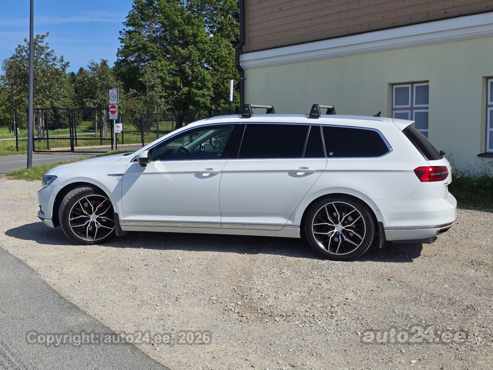 Volkswagen Passat 2.0 176kW 2015, photo 2/10