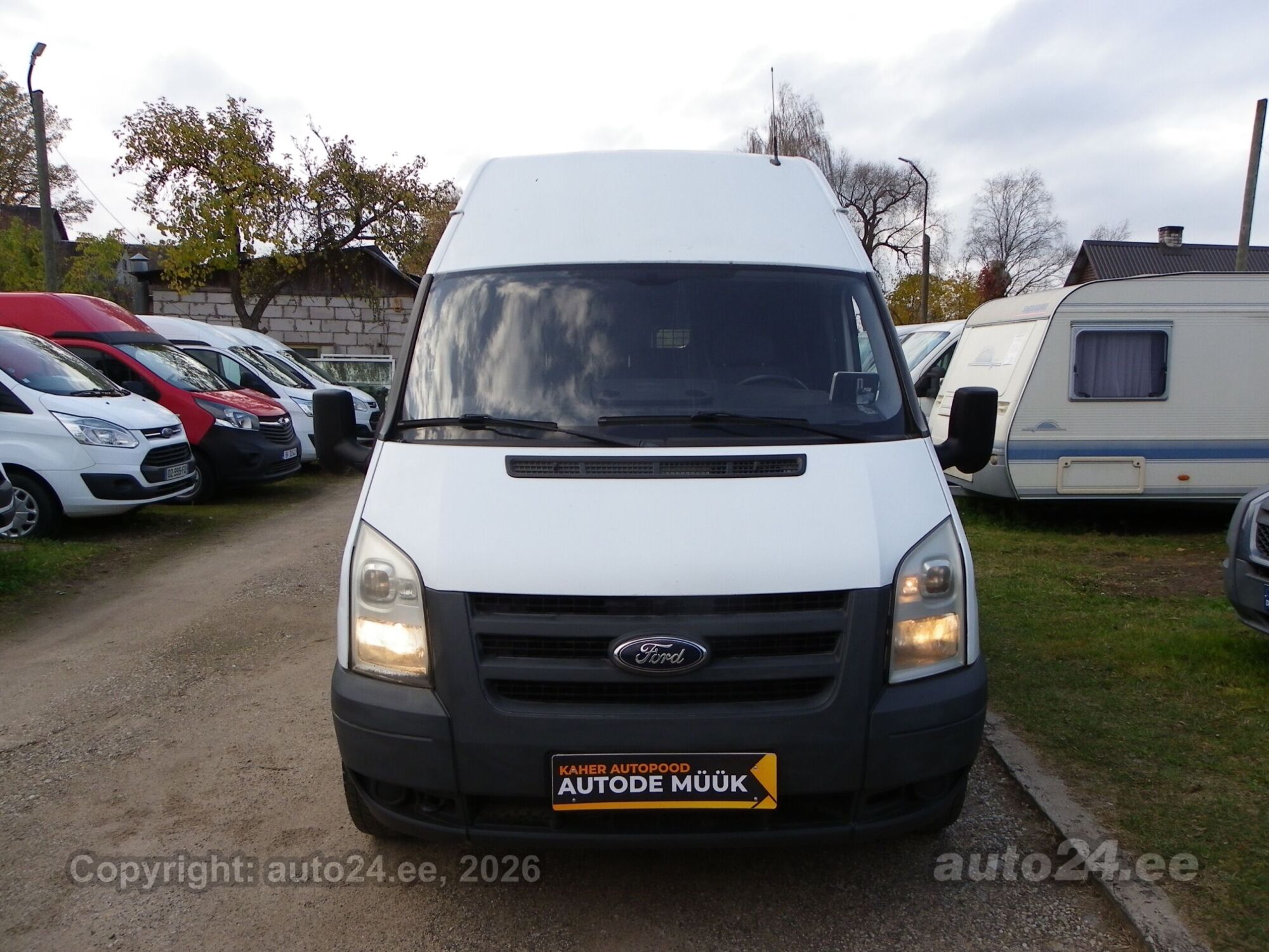 Ford Transit 2011 — вигляд ззаду