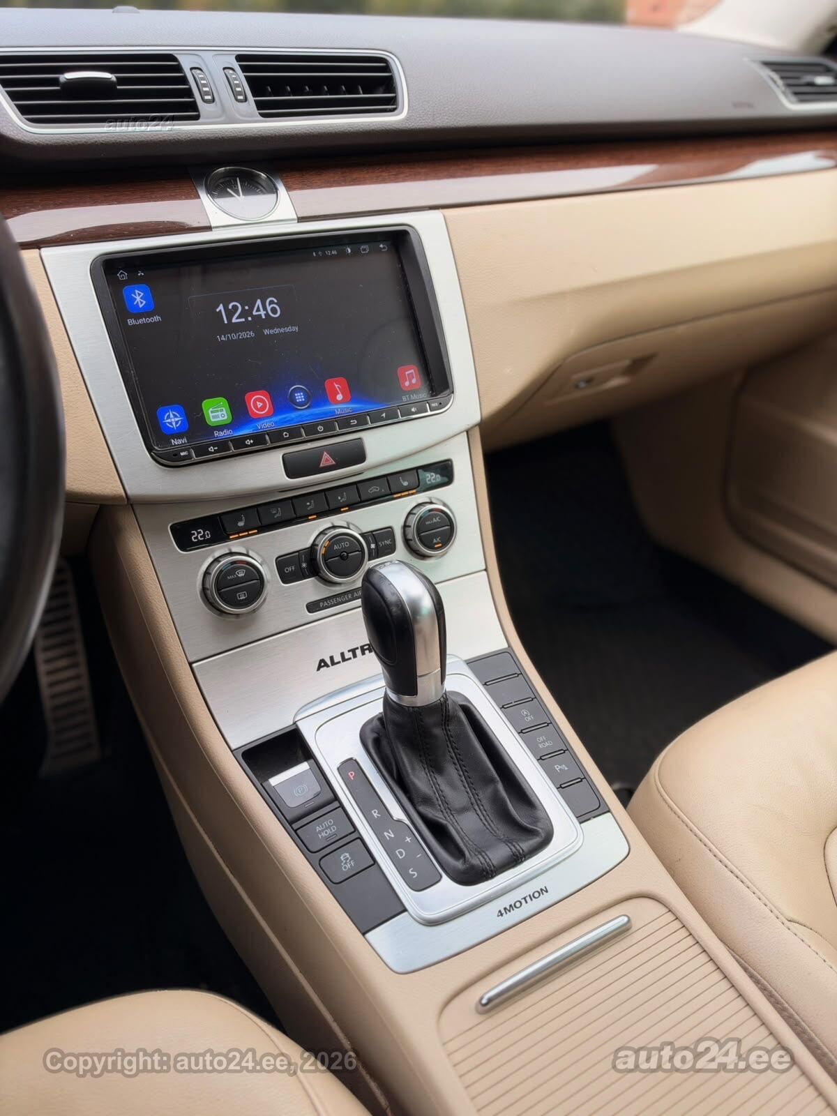 Volkswagen Passat 2013 — photo 14