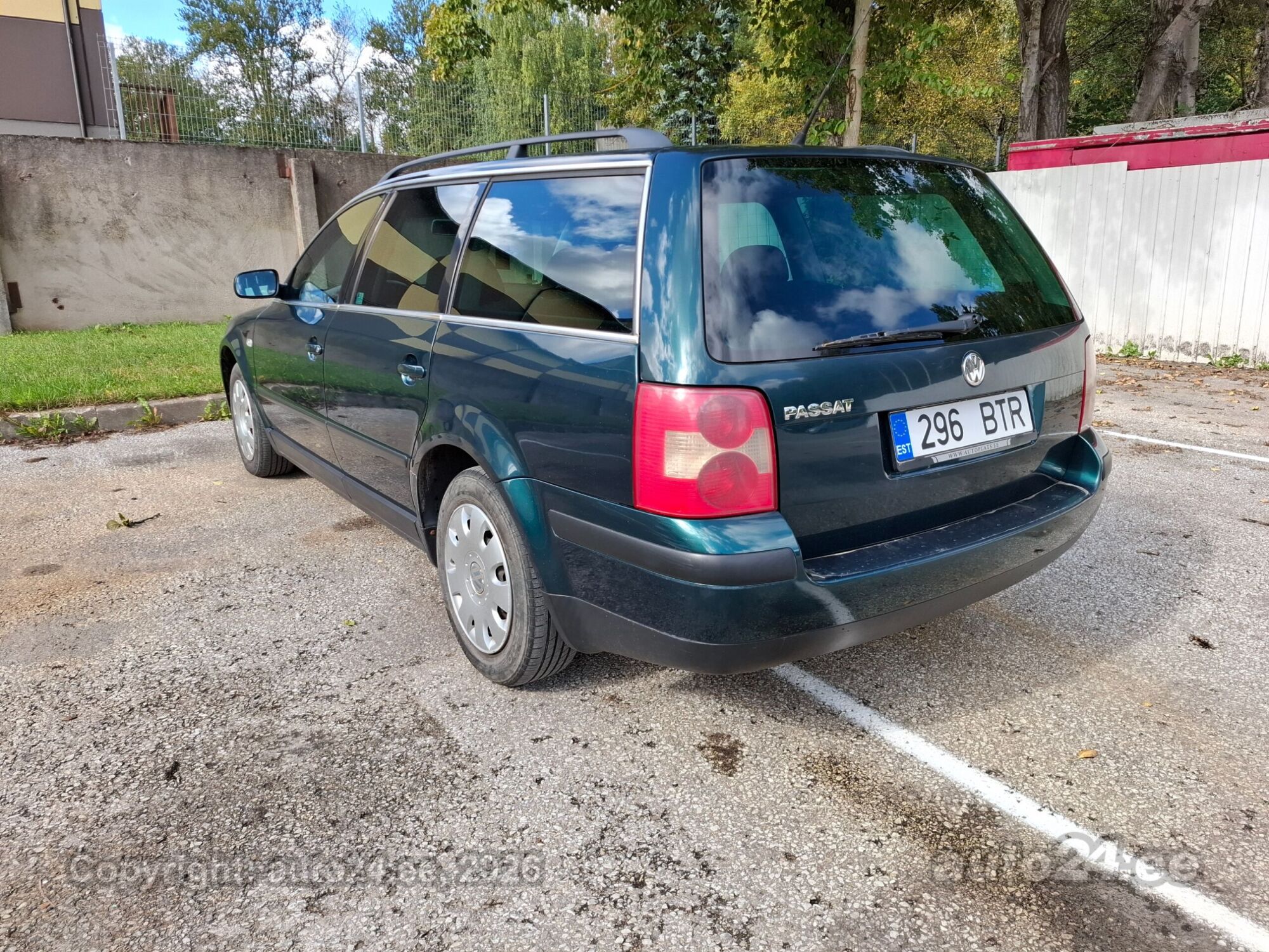 Volkswagen Passat - 8