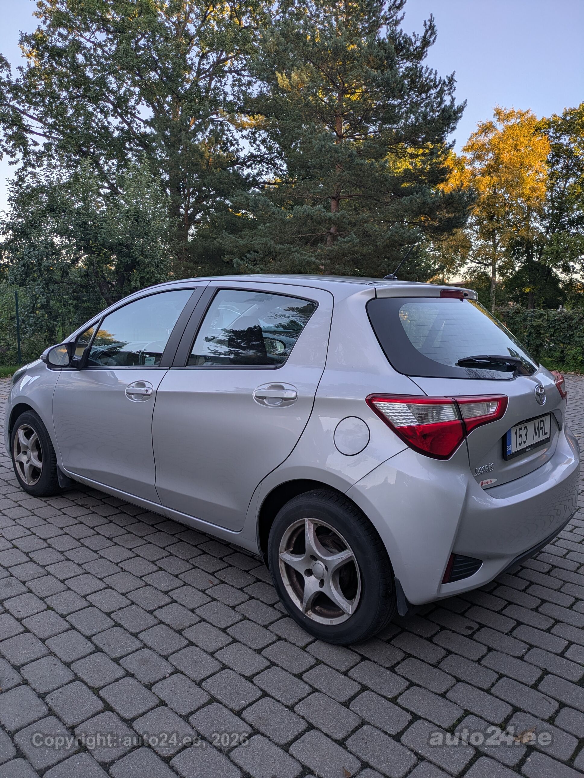 Toyota Yaris - 4