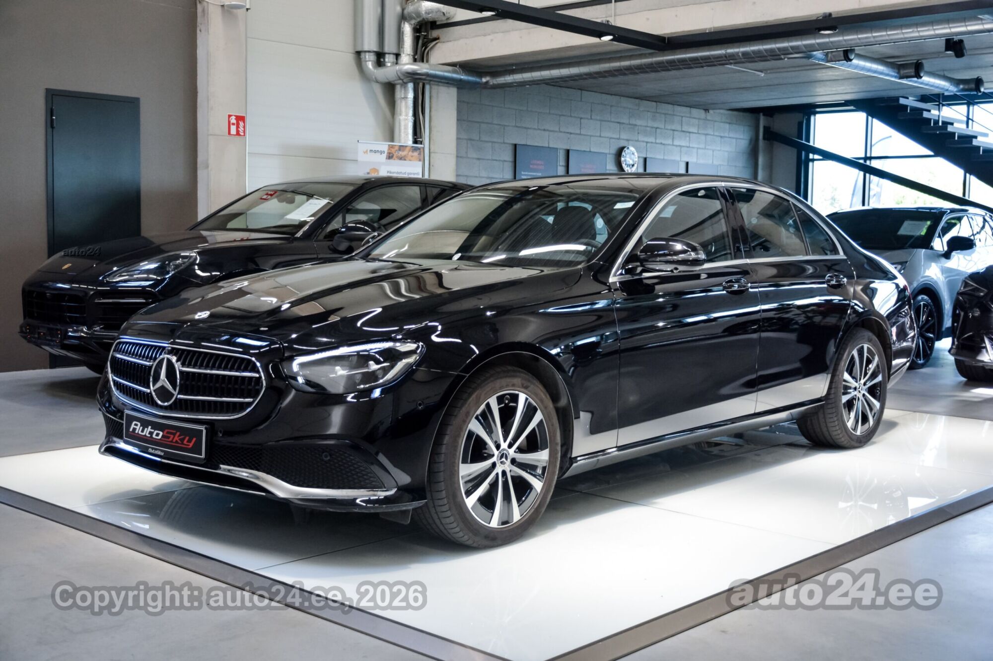 Mercedes-Benz E-sarja 2024, kuva 2/10