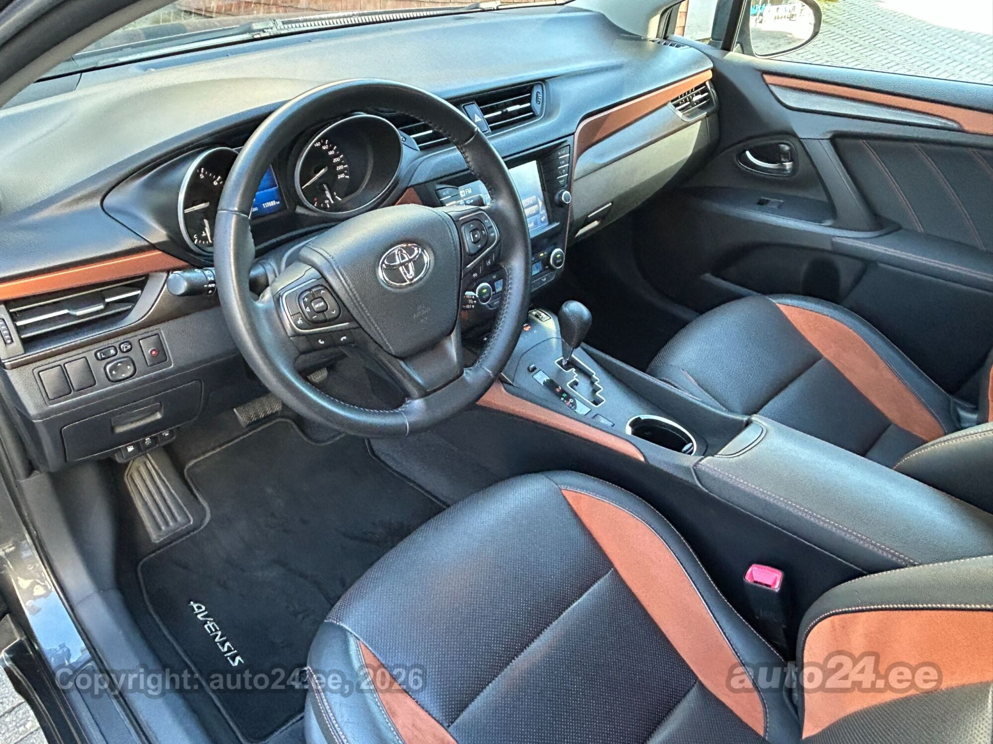 Toyota Avensis - 7
