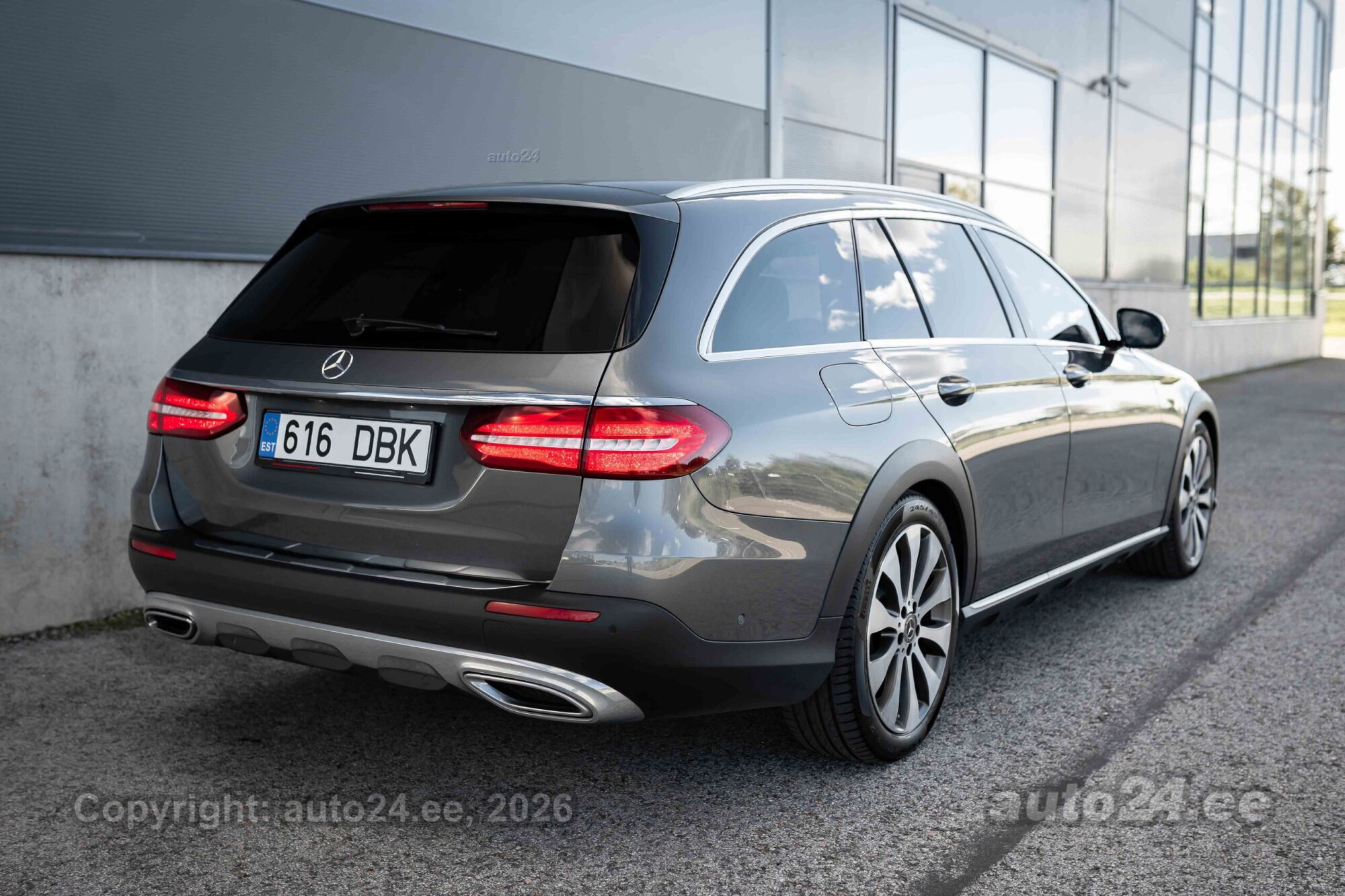 Mercedes-Benz E 220 - 7