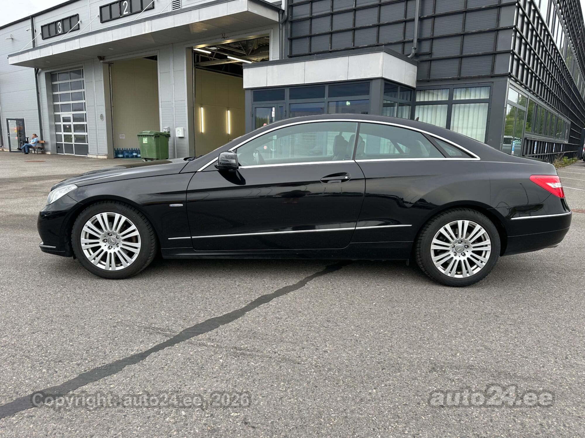 Mercedes-Benz E-sarja E 200 135kW 2010, kuva 7/10
