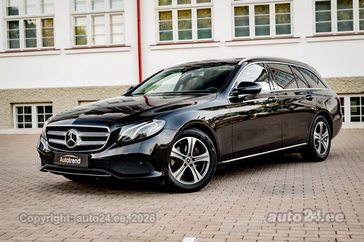 Mercedes-Benz E 220 - 1