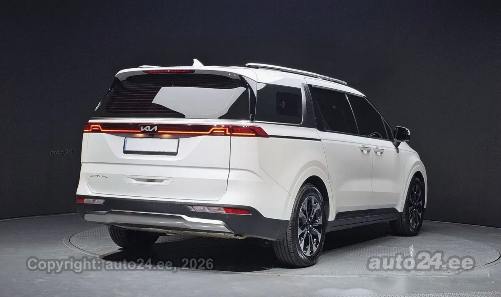 KIA Carnival - 2