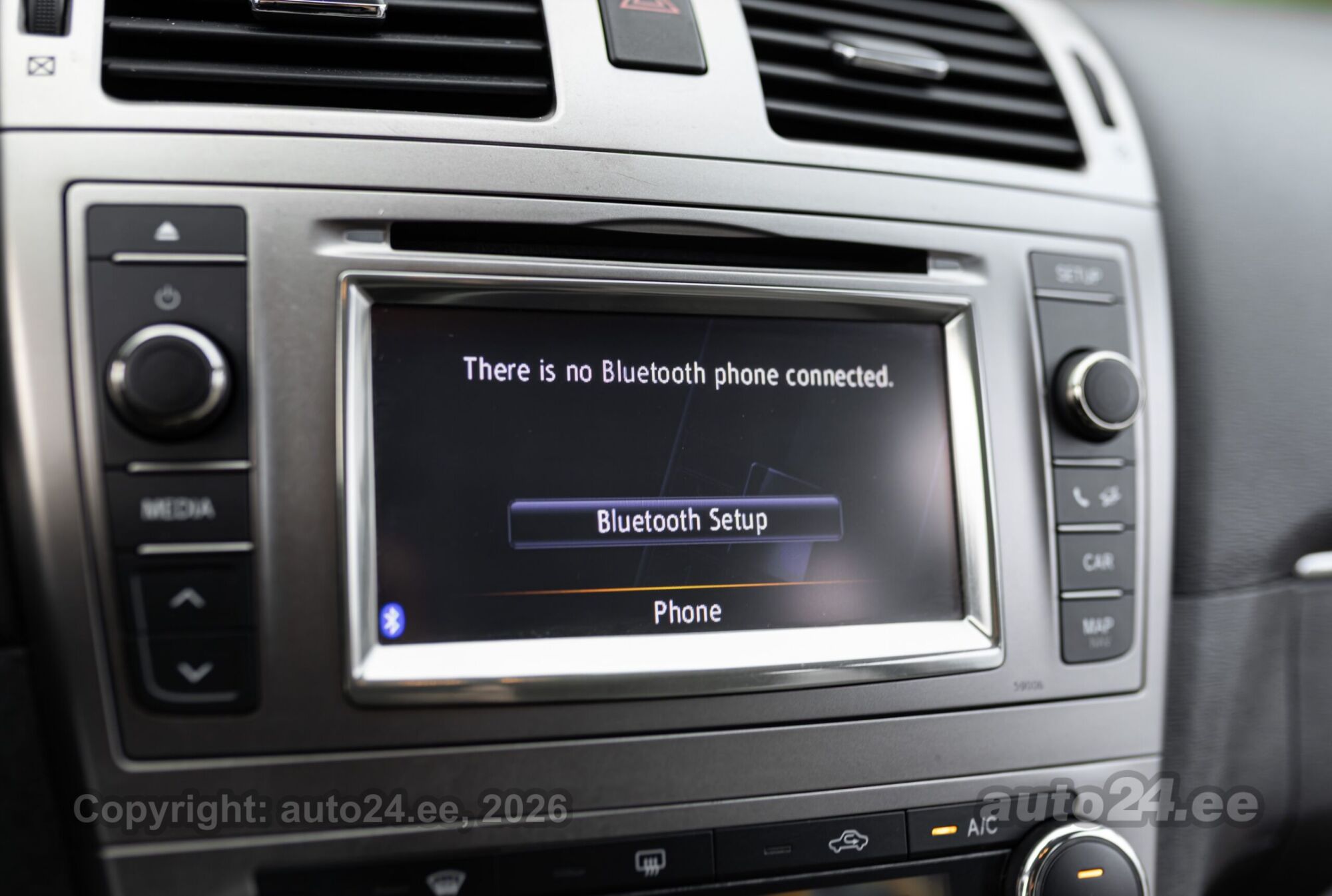 Toyota Avensis 2014 — фото 20