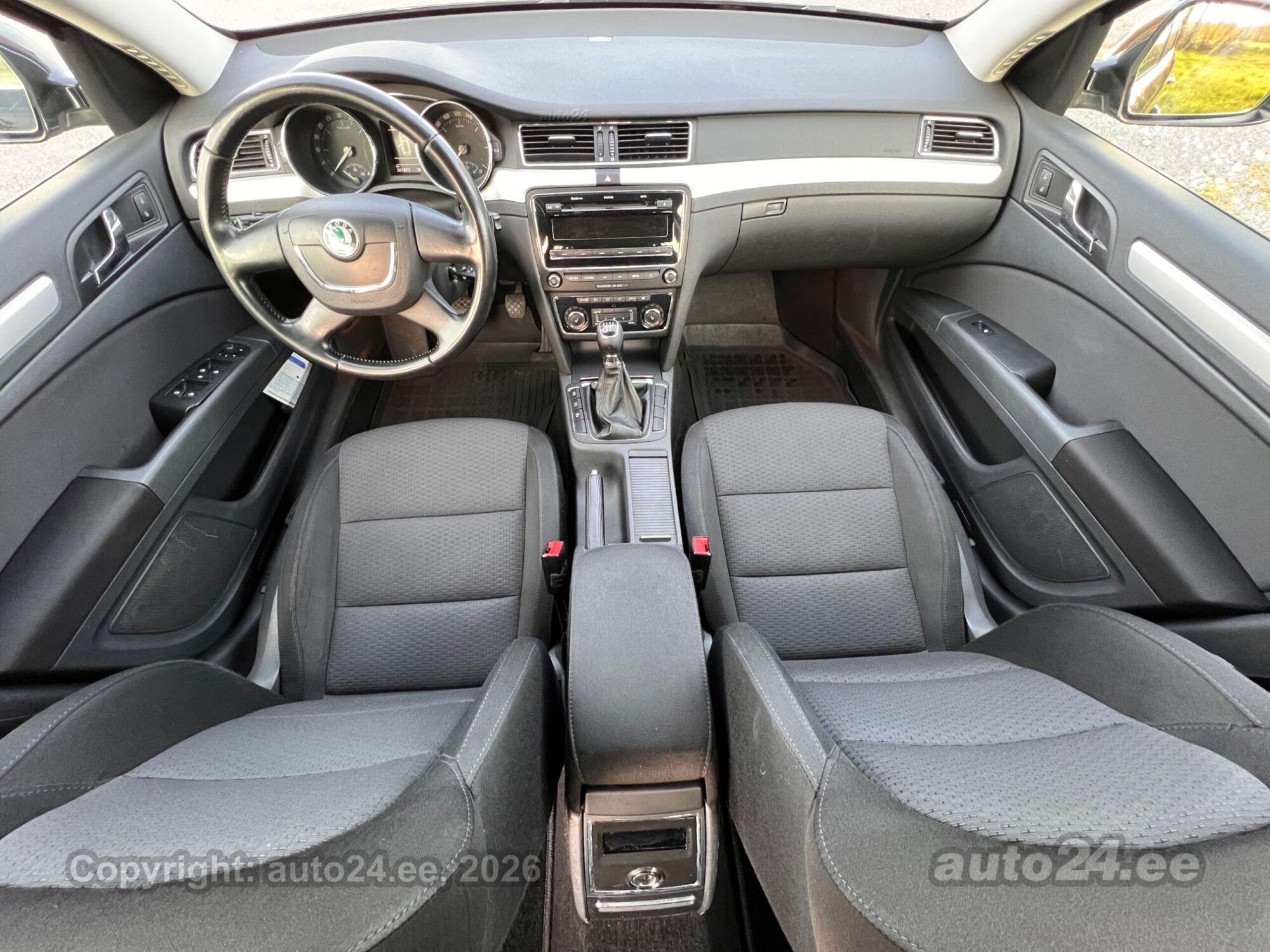 Skoda Superb 2013 — photo 6