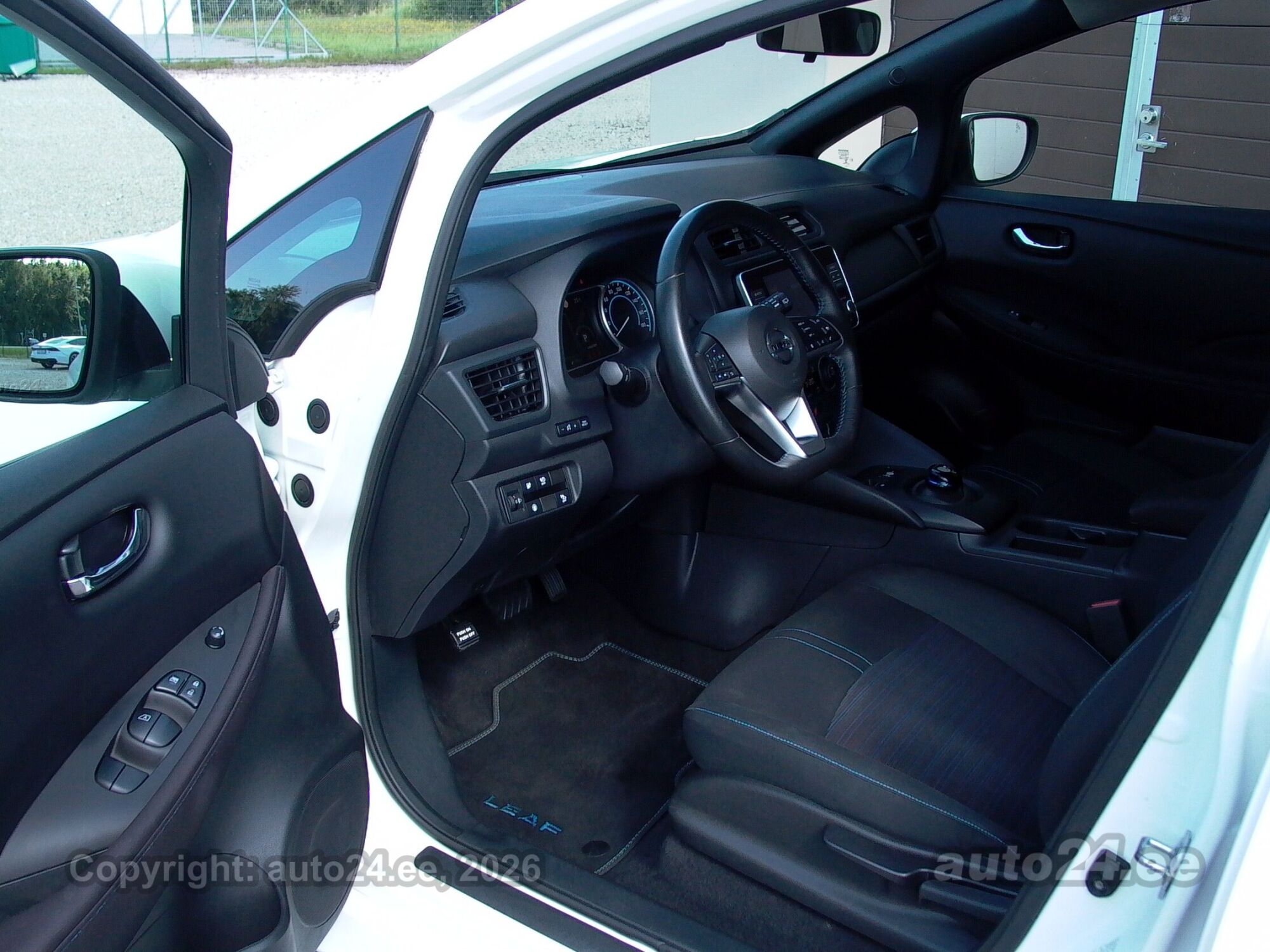 Nissan Leaf Acenta 90kW 2021, kuva 4/10