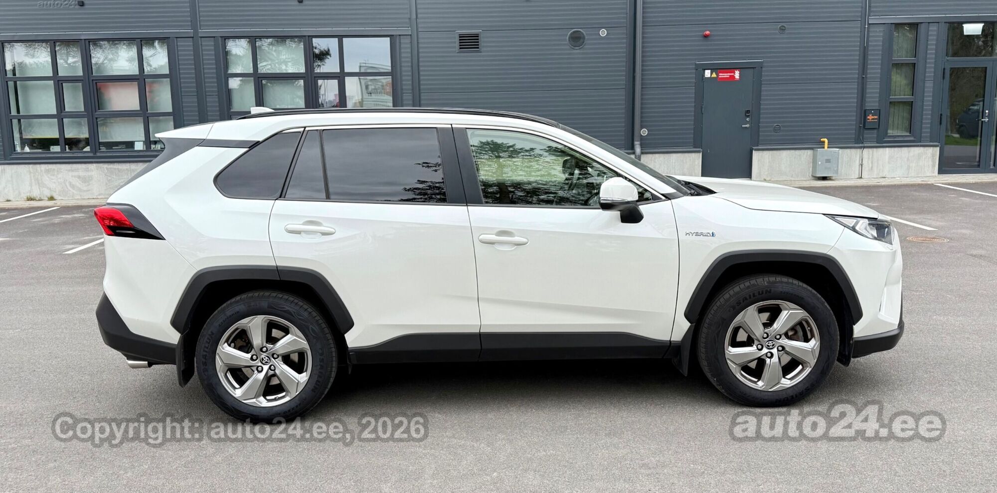 Toyota RAV4 Luxury Plus 2.5 131kW 2021, kuva 7/10