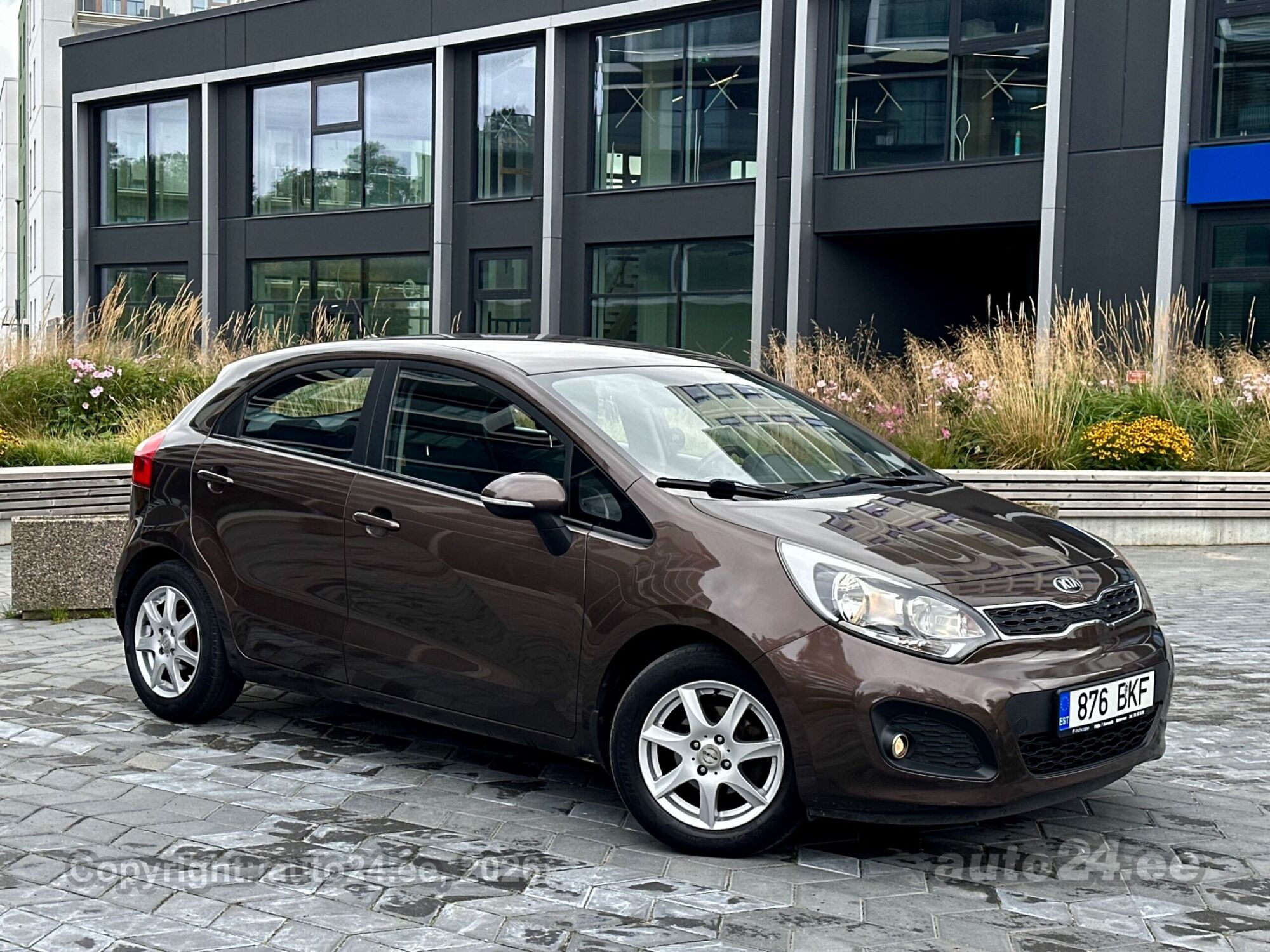 KIA Rio - 5