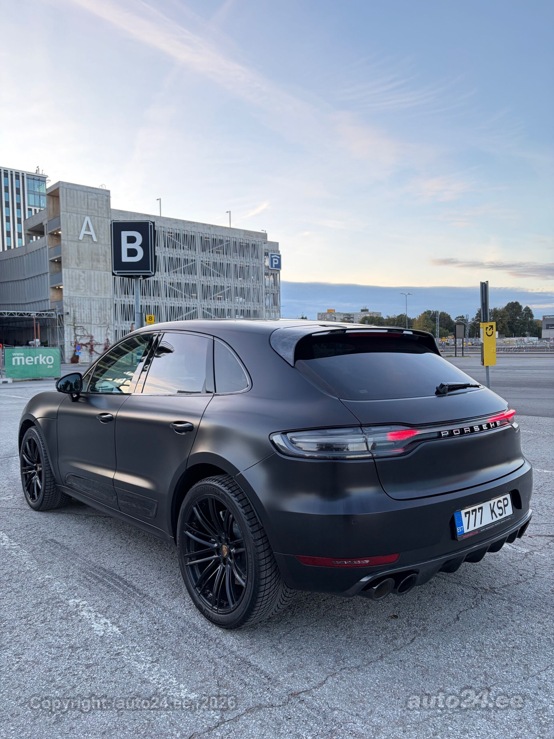 Porsche Macan - 8