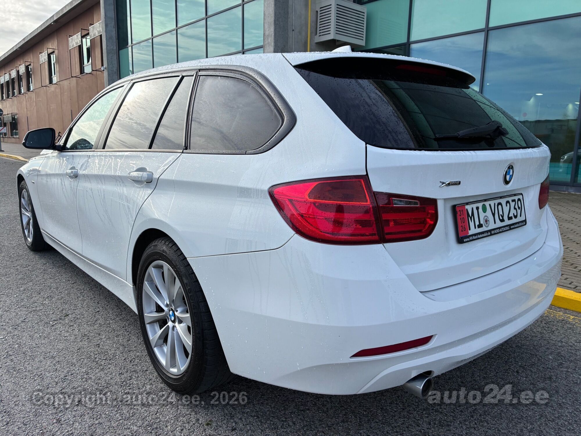 BMW 3 Series 2013 — photo 16