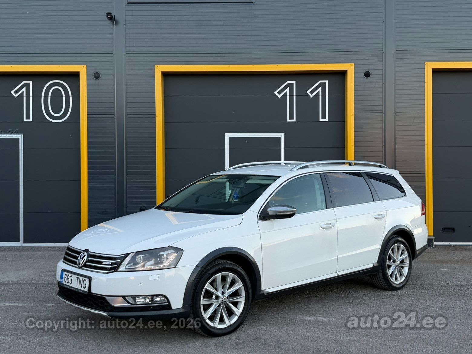 Volkswagen Passat 2014 — вигляд ззаду