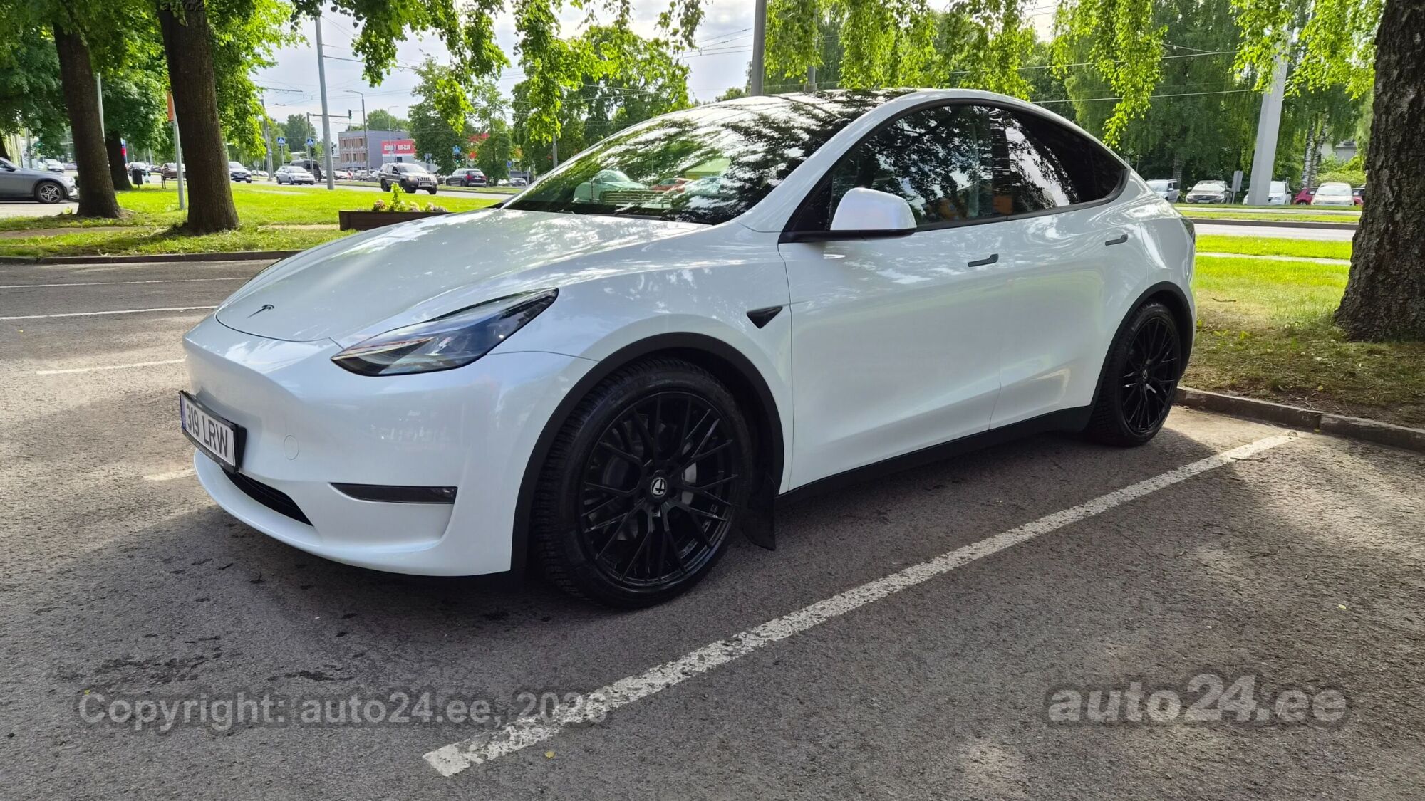 Tesla Model Y 2023