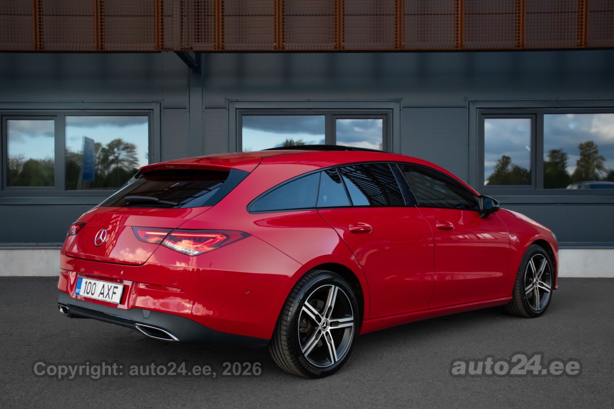 Mercedes-Benz CLA 200 - 4